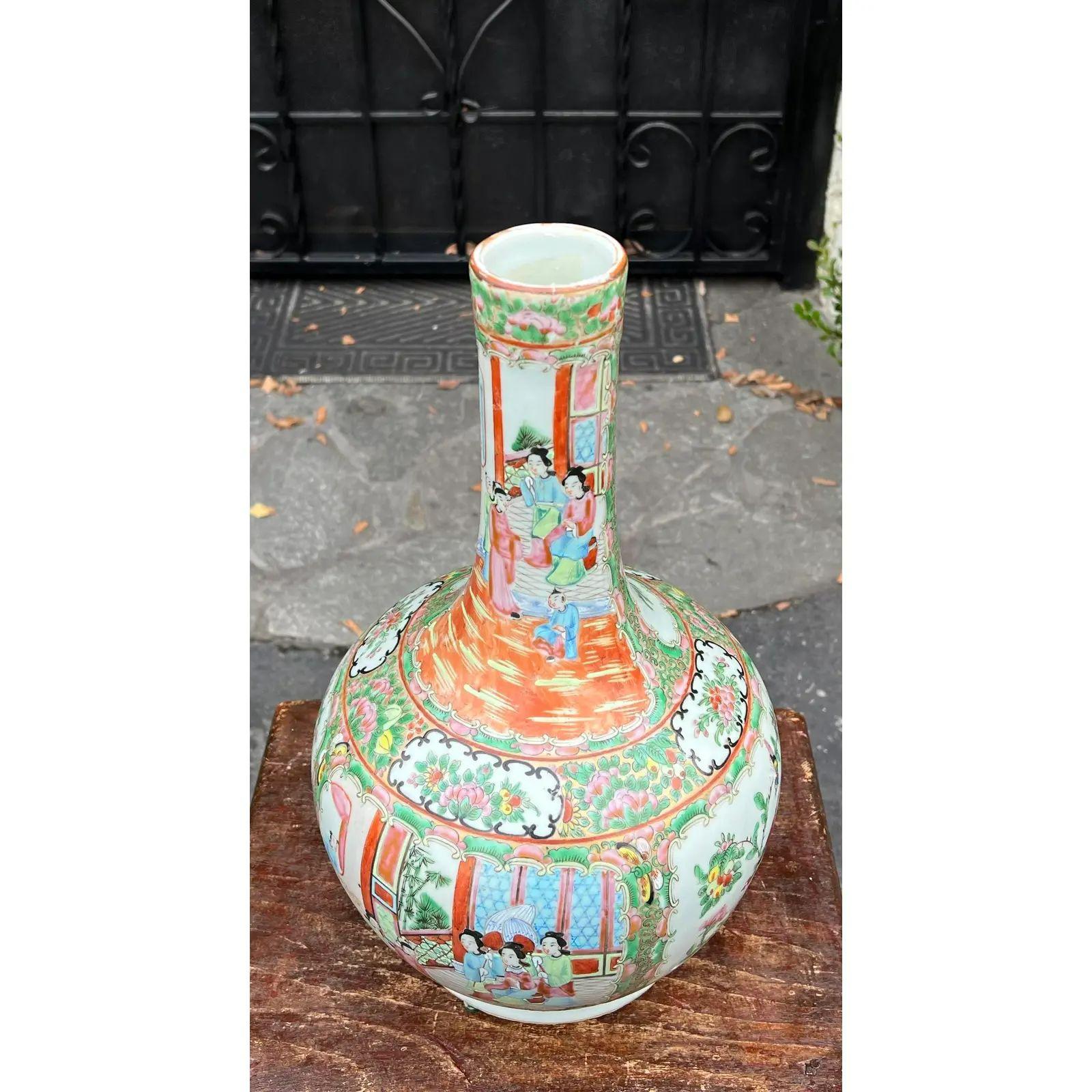 Ceramic Antique Chinese Pottery Rose Medallion Bottle Vase, Early 19th Century For Sale