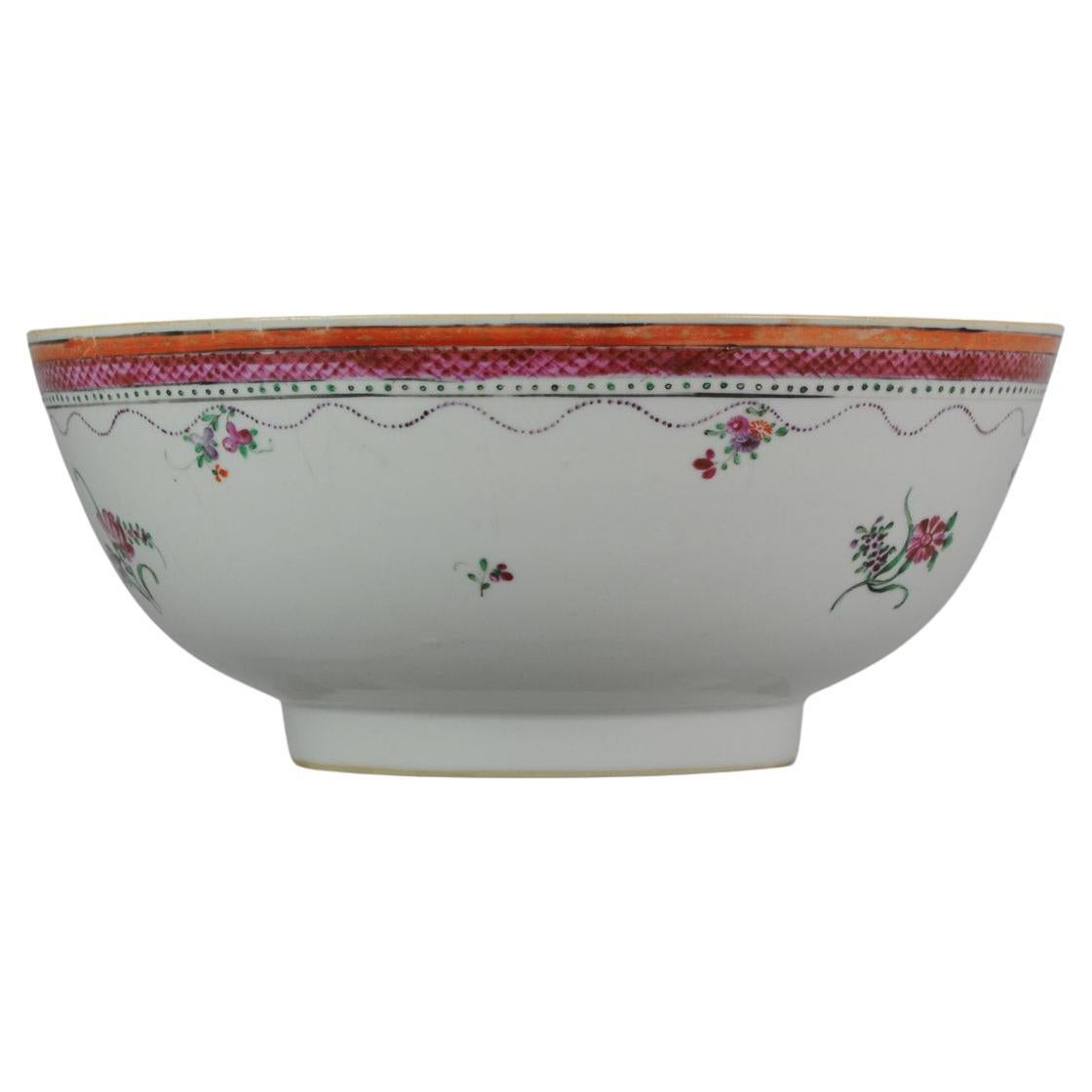Antica ciotola cinese del periodo Qianlong Famille Rose Qing Lowestoft, XVIII secolo