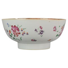 Antique Chinese Qianlong Period Famille Rose Bowl Qing Lowestoft, 18th Century