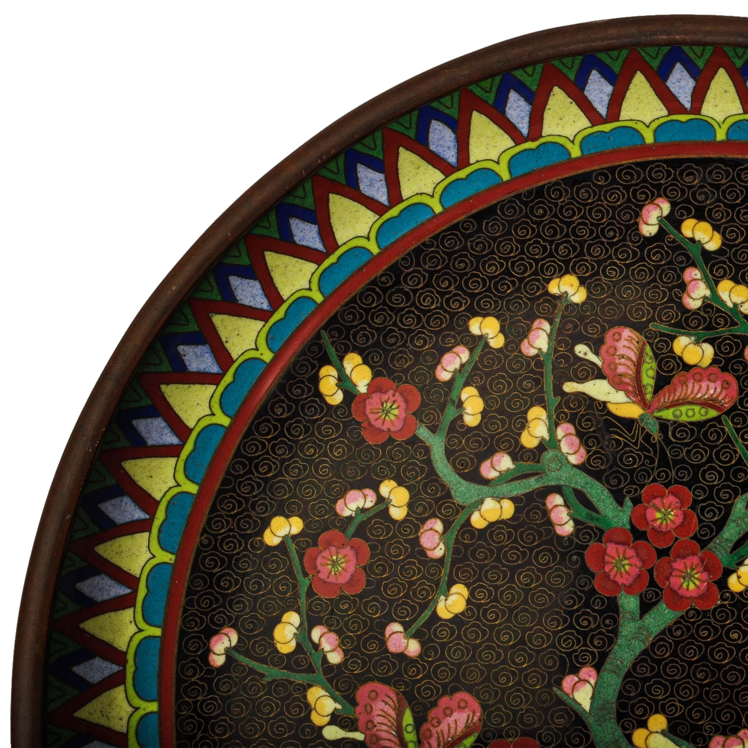 Antiguo Cuenco Chino de la Dinastía Qing 1644-1911 Esmaltado sobre Cobre Plato de Cloisonné en venta 4