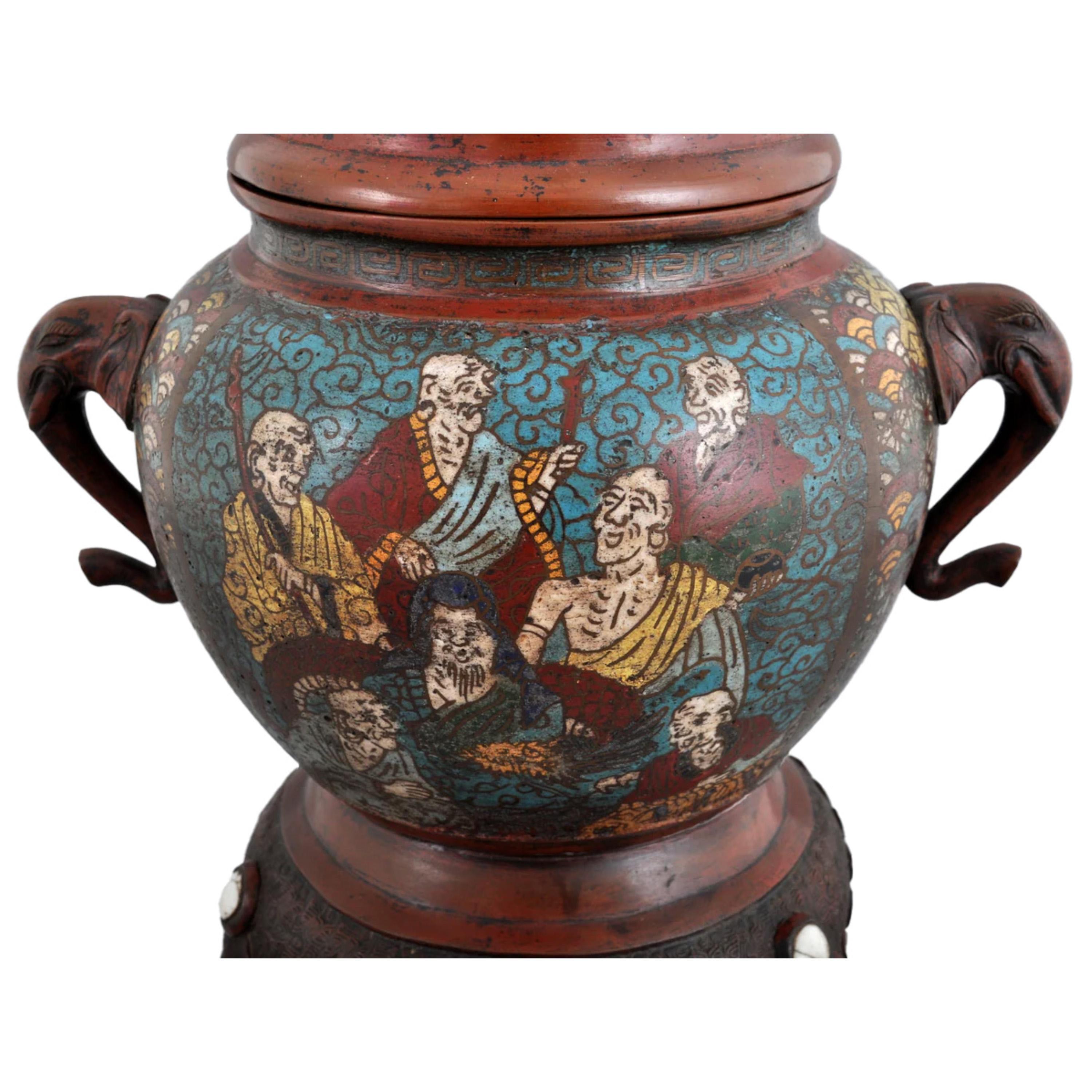 Antique Encensoir Champlevé en bronze émaillé de la dynastie chinoise Qing 1900 en vente 6