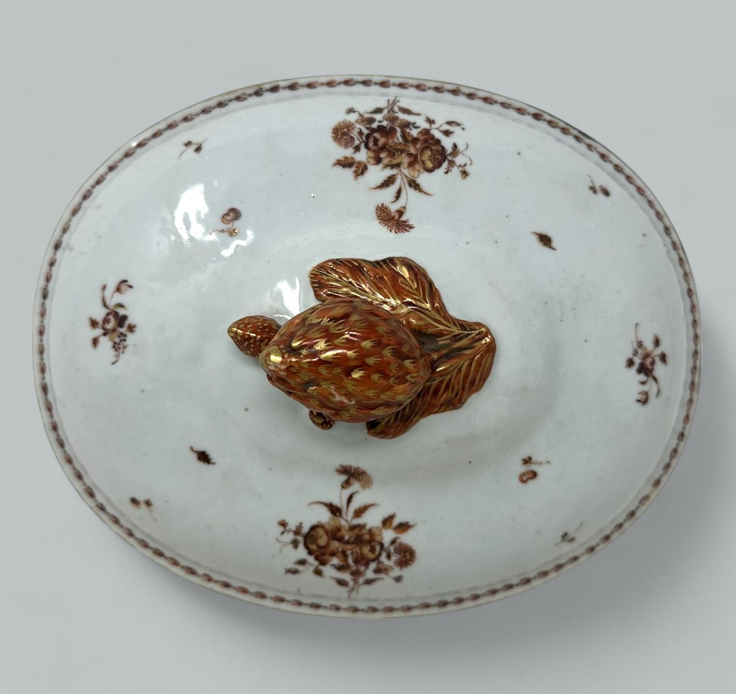 Antique Soupière Qianlong en porcelaine de Canton Famille Rose de la Dynastie Qing 18 Ct en vente 2