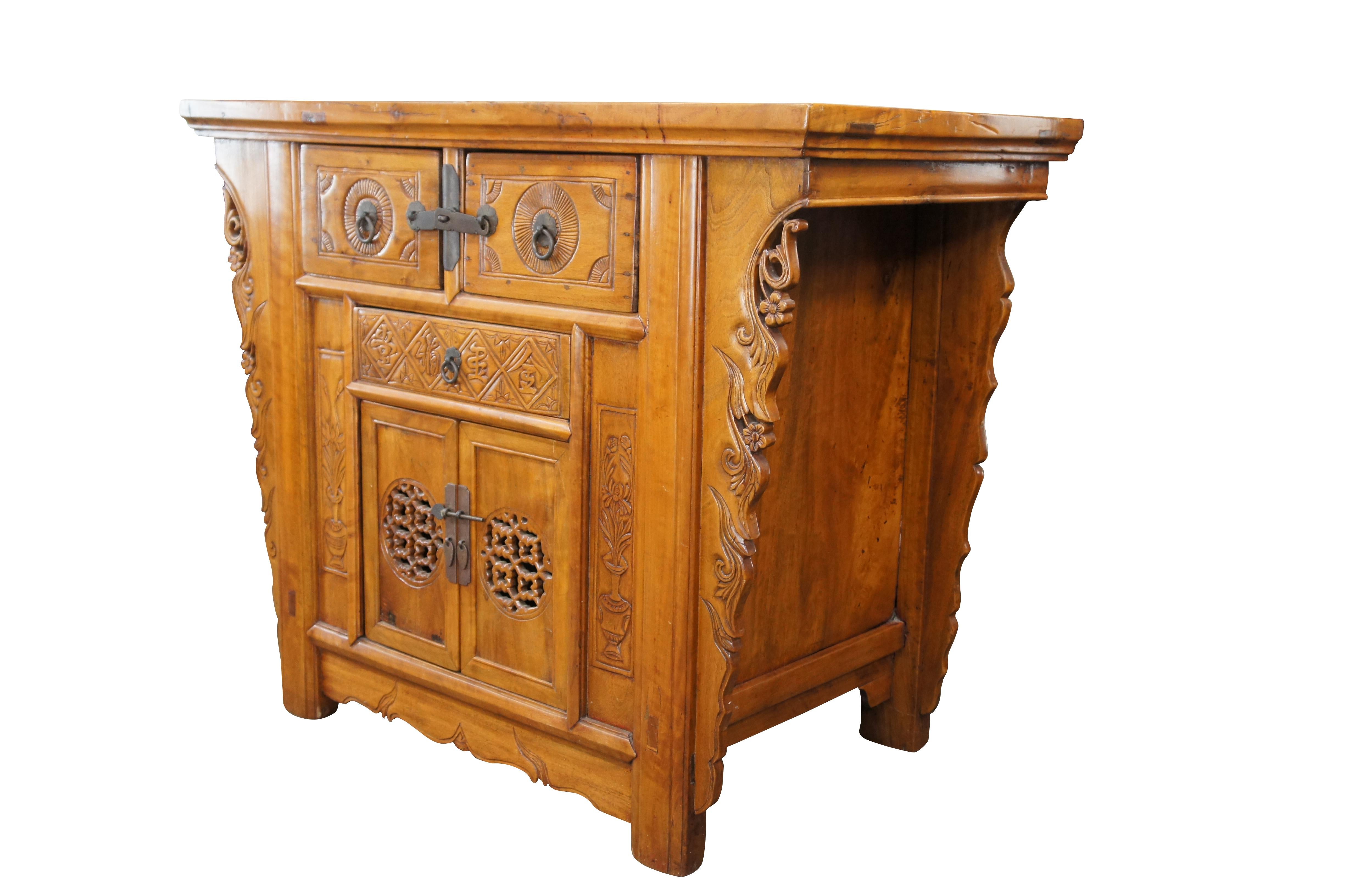 Antique Chinese Qing Dynasty Carved Elm Altar Cabinet Sideboard Console Coffer In Good Condition For Sale In Dayton, OH