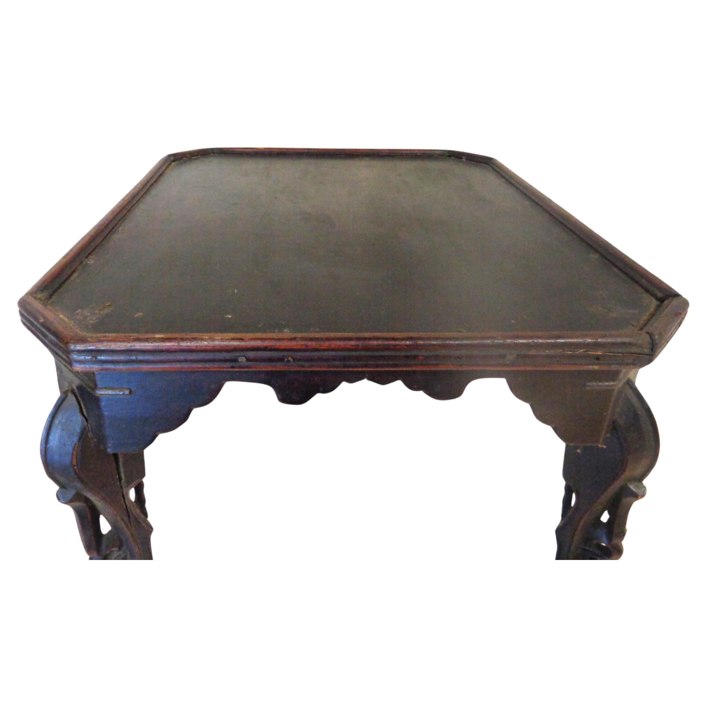 Hand-Carved Antique Chinese Qing Dynasty Carved Hardwood Tea Stand For Sale