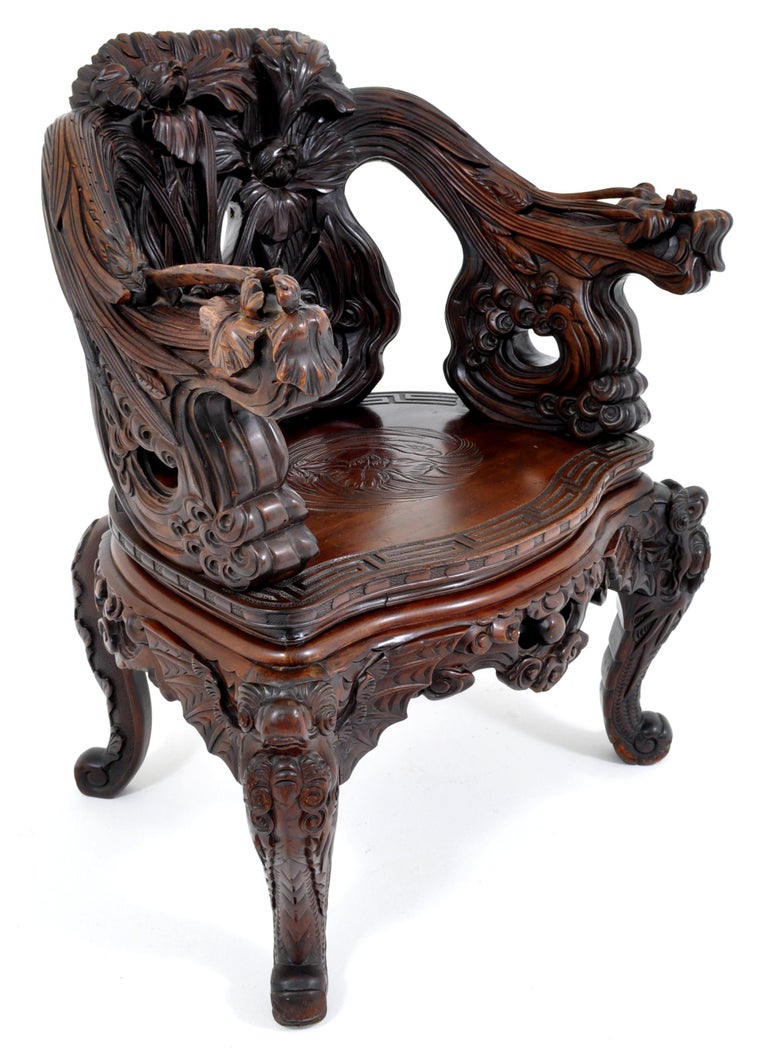 Hand-Carved Antique Chinese Qing Dynasty Carved Rosewood Throne Chair, circa 1890