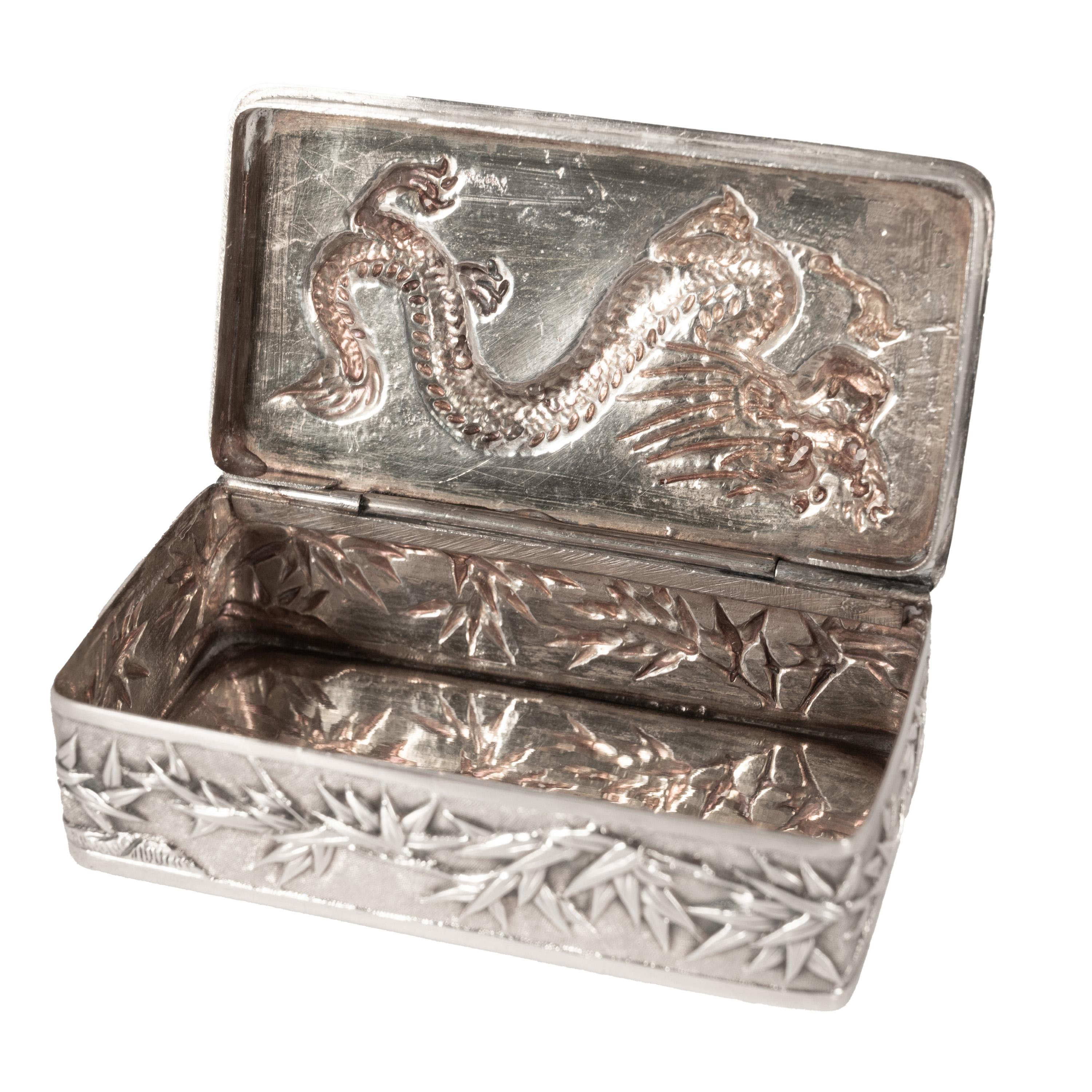 Antique Chinese Qing Dynasty Export Silver Gilt Dragon Snuff Box Wang Hing 1900 For Sale 5