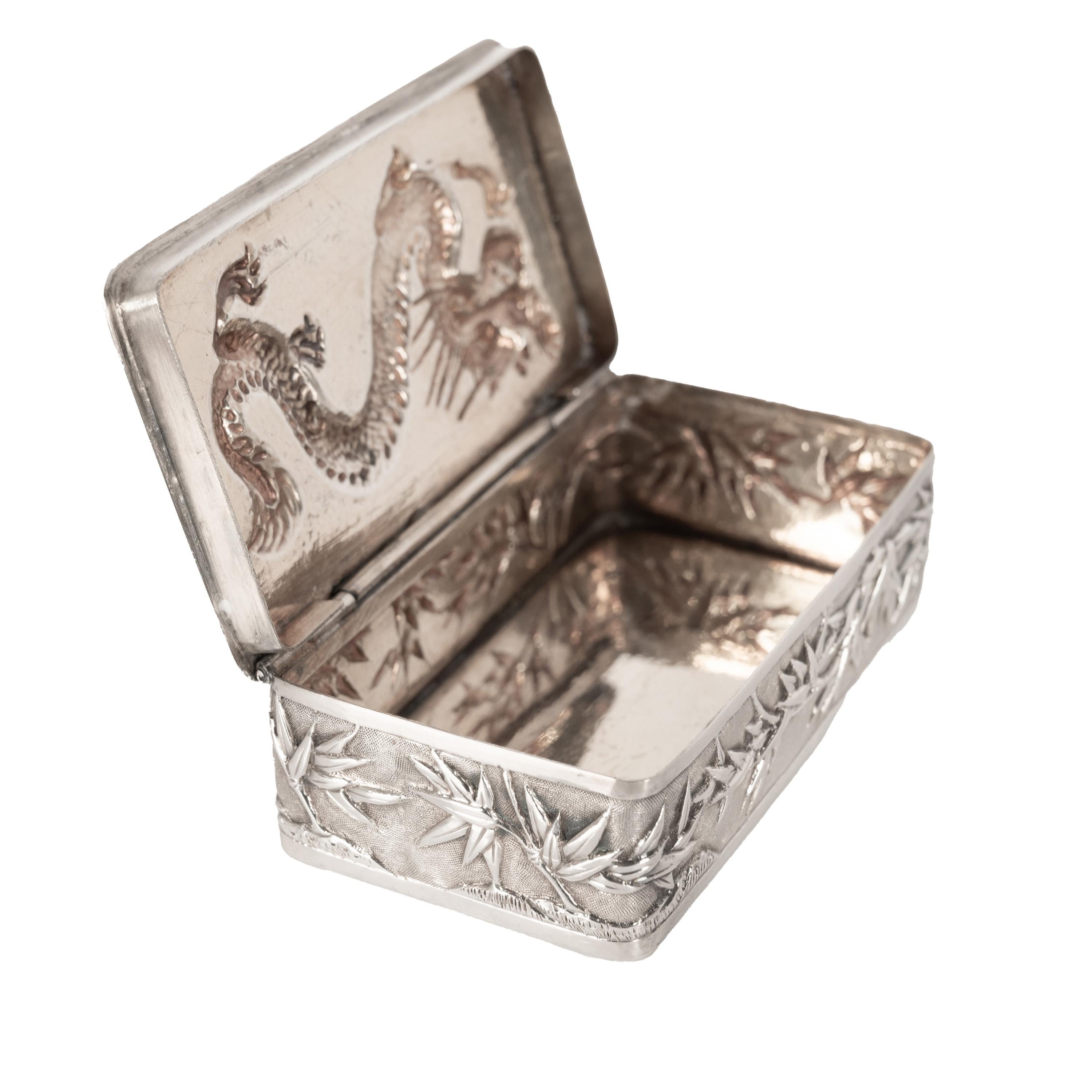 Antique Chinese Qing Dynasty Export Silver Gilt Dragon Snuff Box Wang Hing 1900 For Sale 11