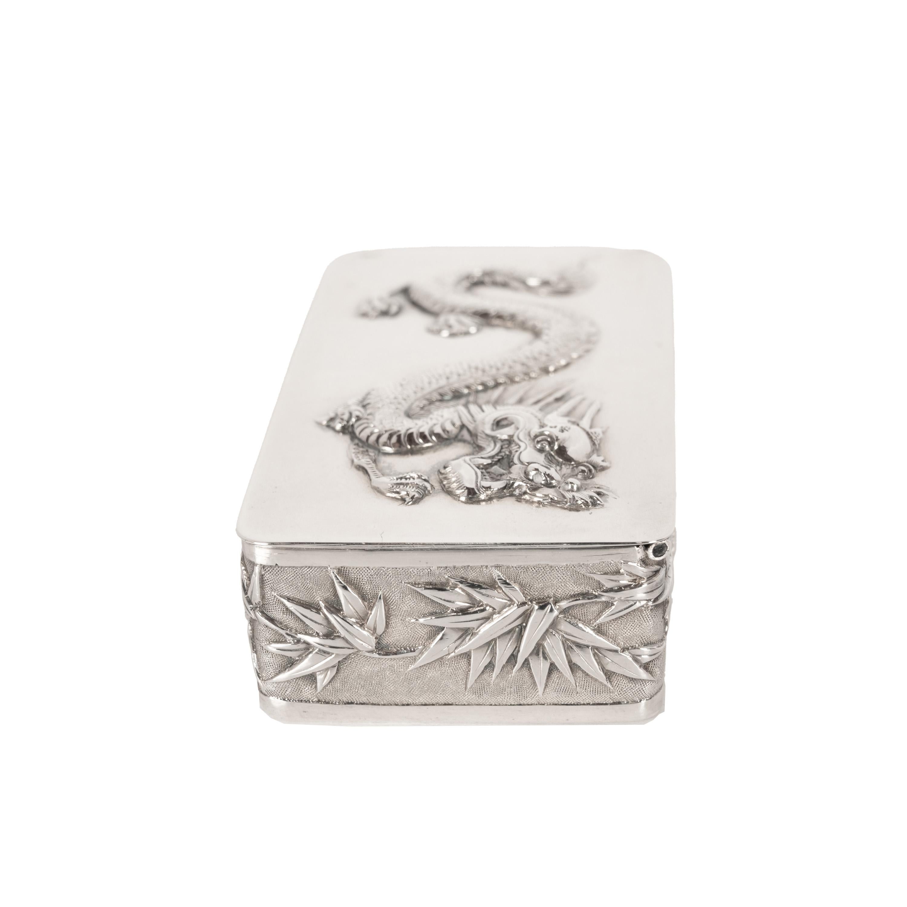 Antique Chinese Qing Dynasty Export Silver Gilt Dragon Snuff Box Wang Hing 1900 In Good Condition For Sale In Portland, OR