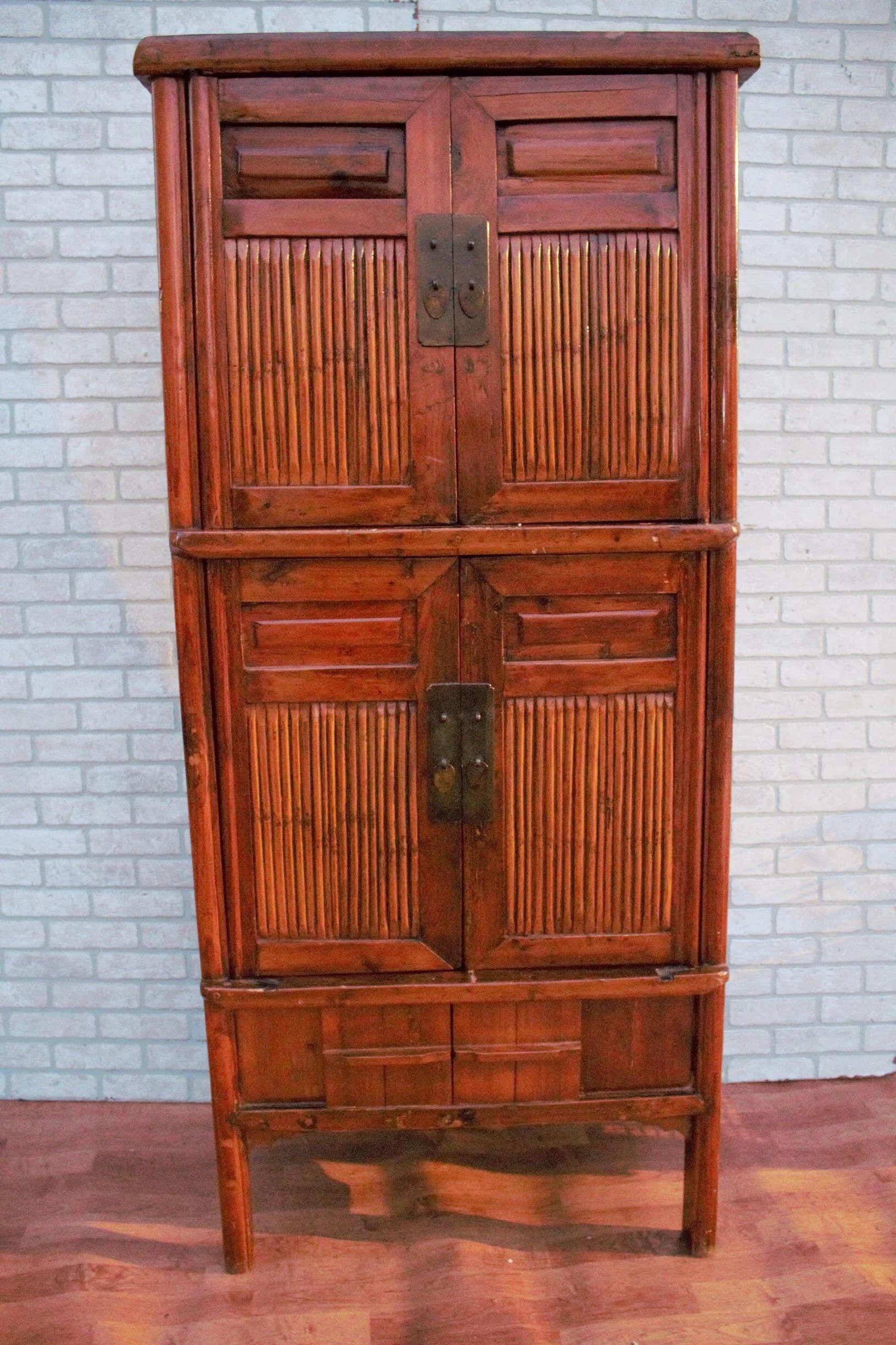 Antique Chinese Qing Dynasty Kitchen Cabinet with Bamboo and Sliding Panels For Sale 2