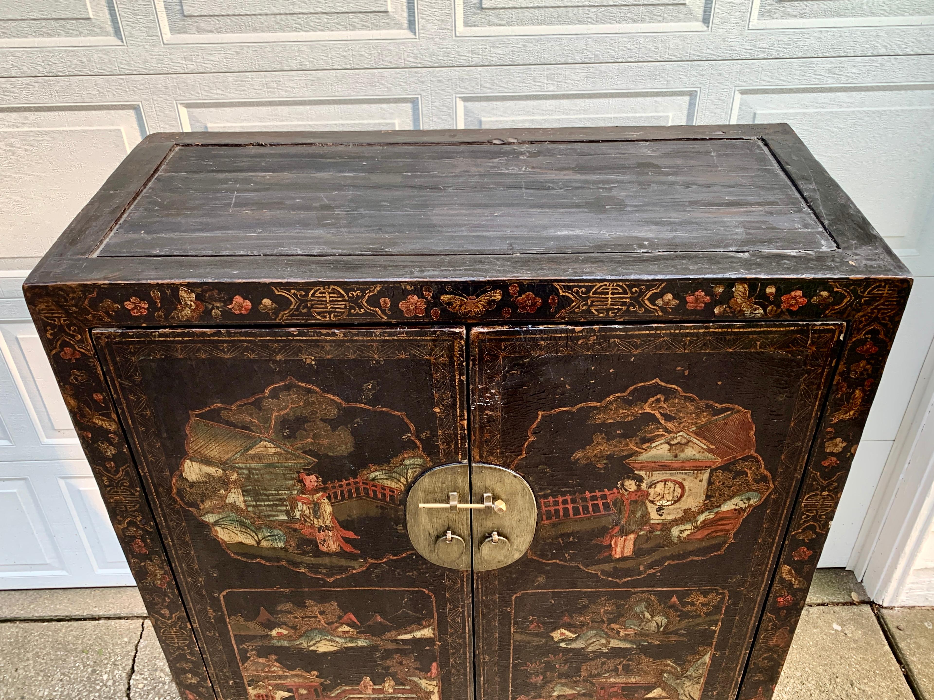 Antique Chinese Qing Dynasty Shanxi Painted Lacquer Cabinet, 19th Century For Sale 6