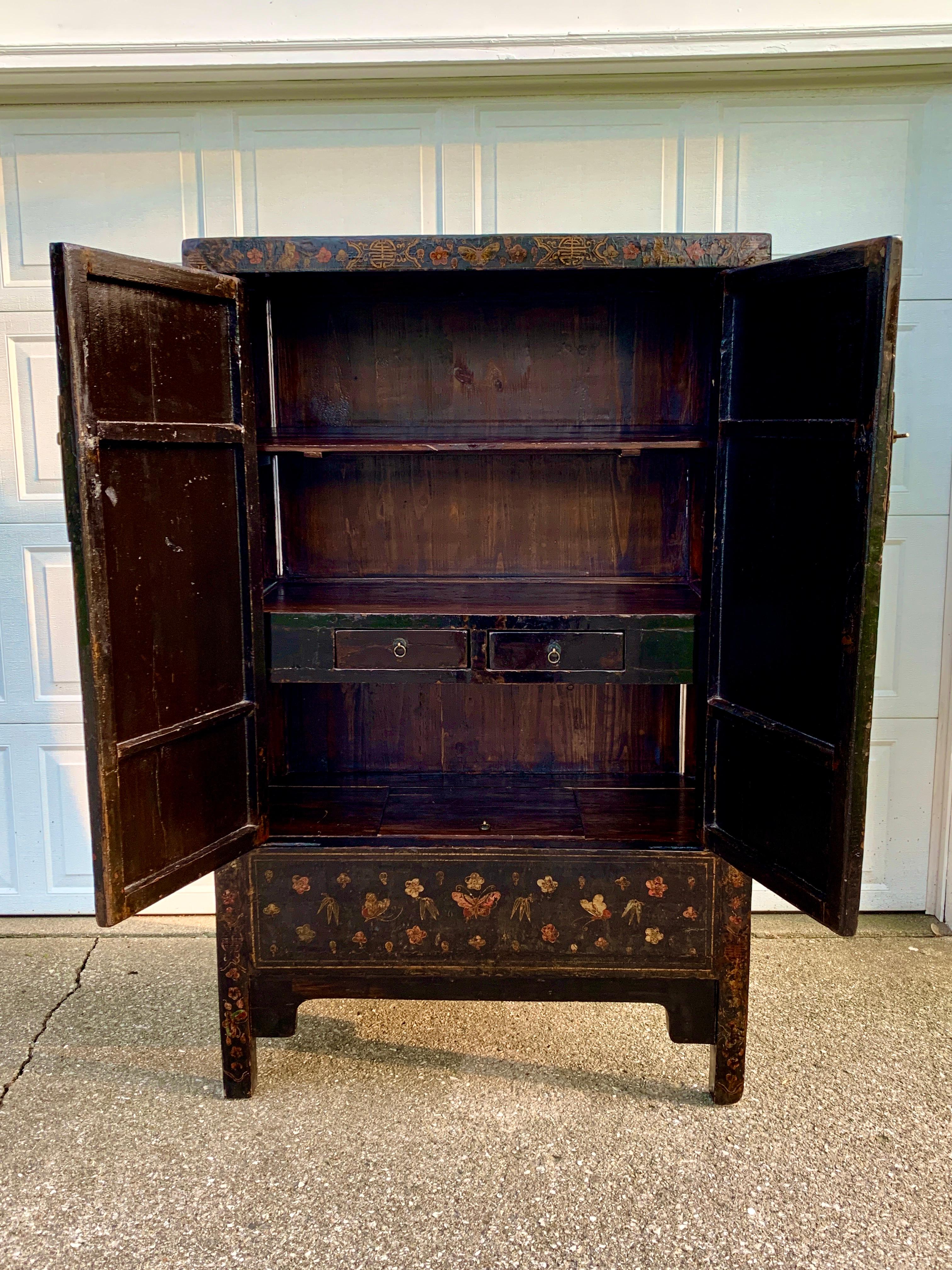 Antique Chinese Qing Dynasty Shanxi Painted Lacquer Cabinet, 19th Century For Sale 7
