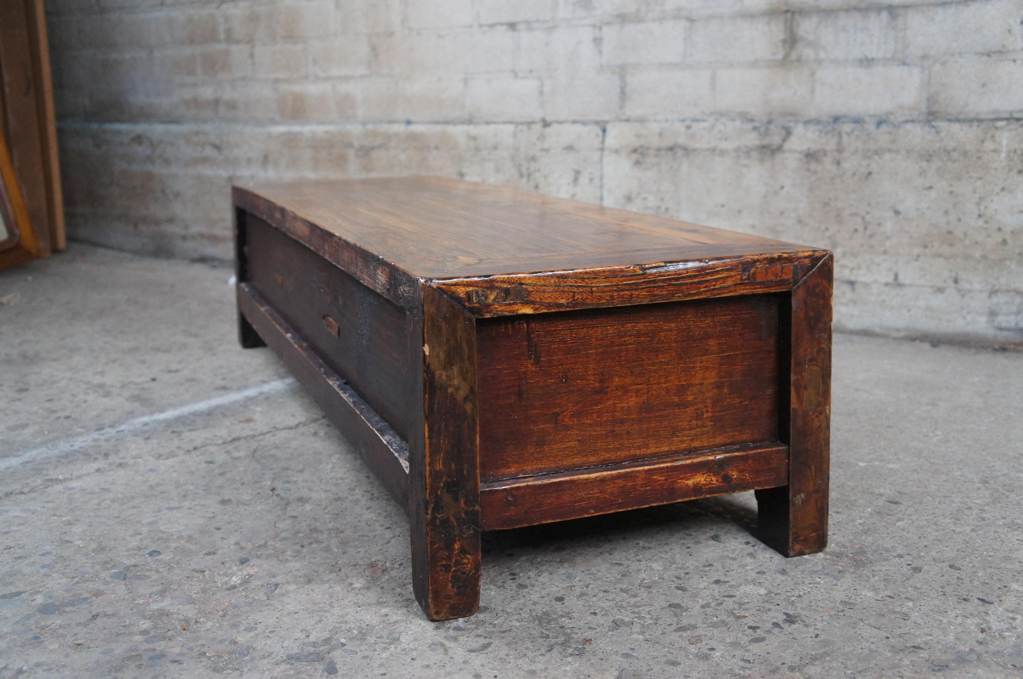 Antique Chinese Qing Dynasty Three Drawer Elm Altar Console or Coffee Table 6