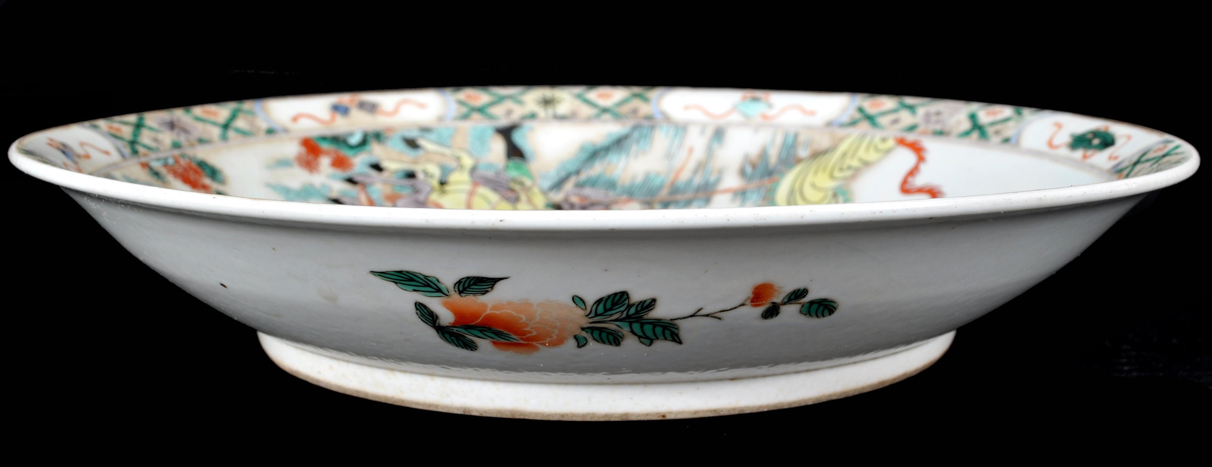 Antique Chinese Qing Dynasty Wucai Porcelain Bowl Charger Plate, circa 1850 In Good Condition In Portland, OR