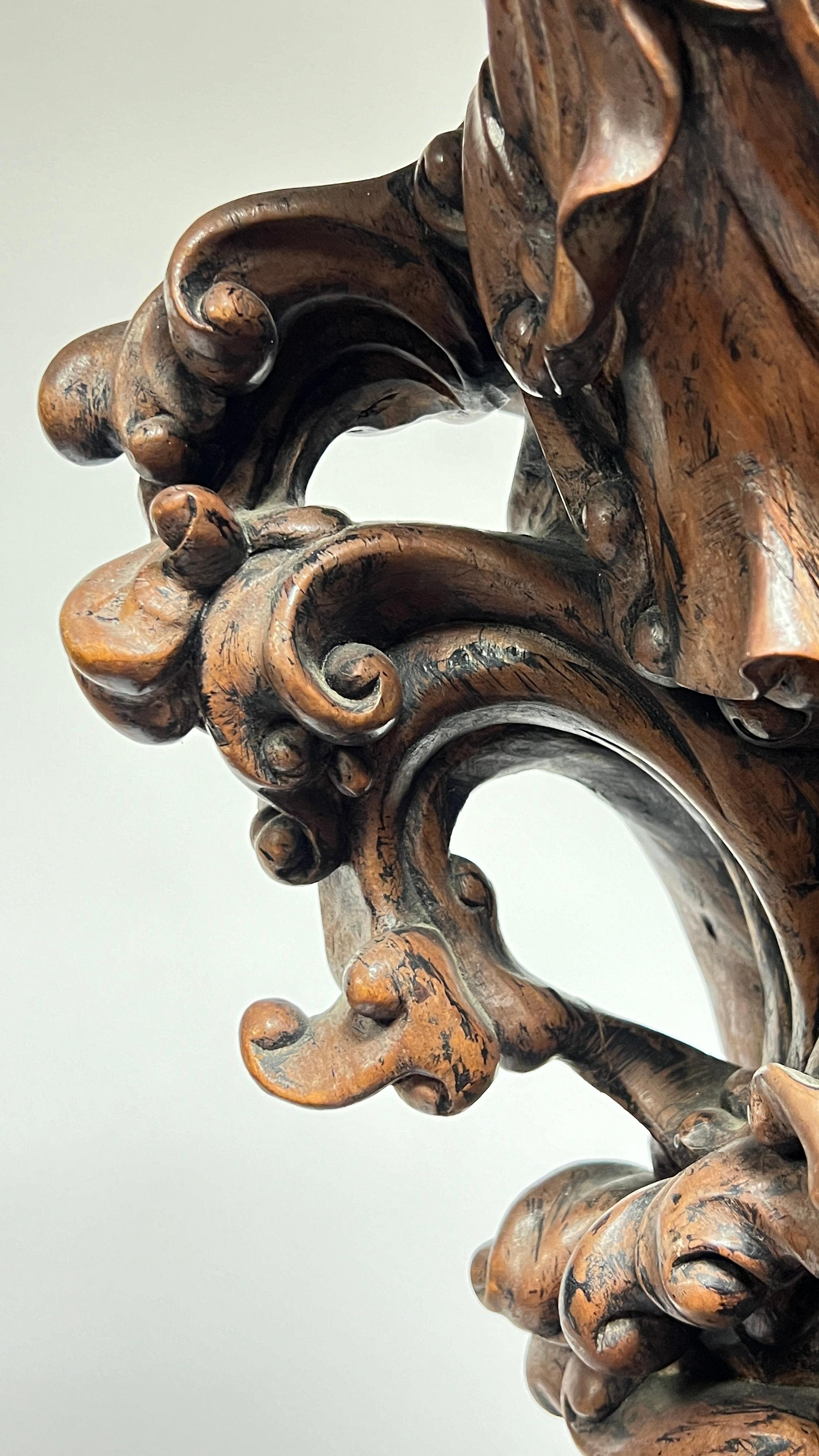 Antique Chinese Qing Period Carved Wooden Sculpture of Mythological Warriors For Sale 3