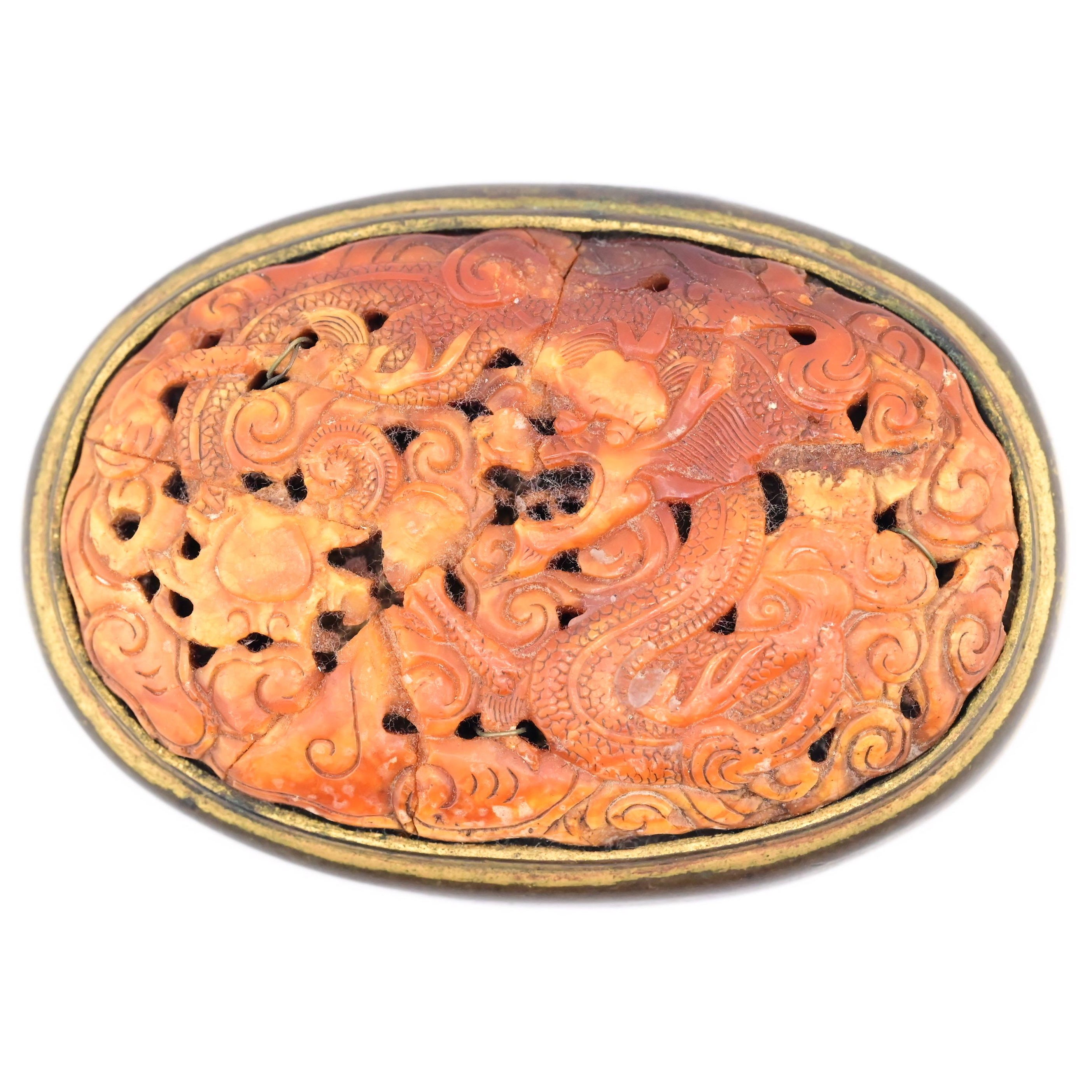 Broche chinoise ancienne rare dragon en ambre de la période Qing