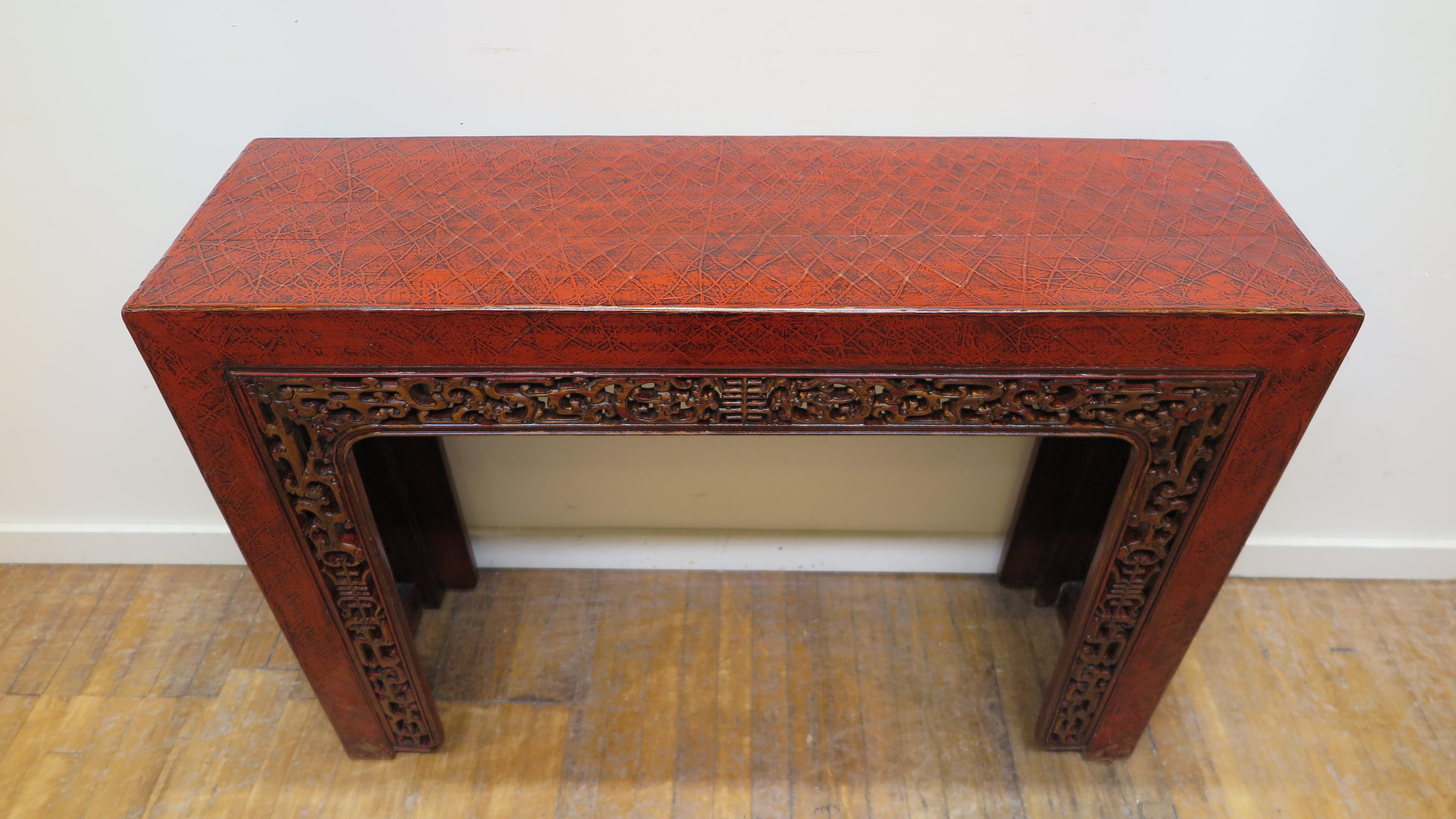 Antique Chinese Red Lacquer Console Table In Good Condition For Sale In New York, NY