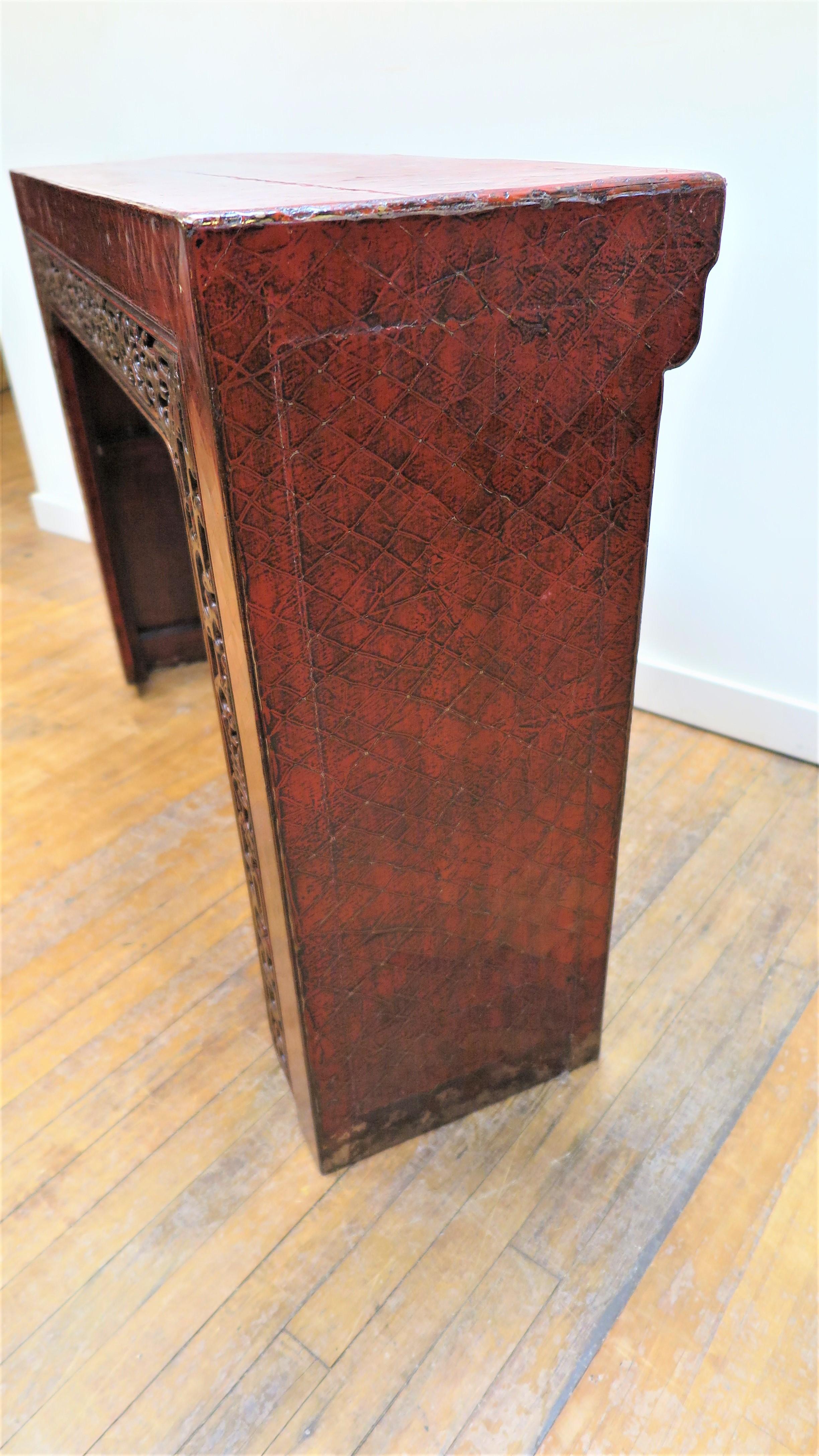 20th Century Antique Chinese Red Lacquer Console Table For Sale