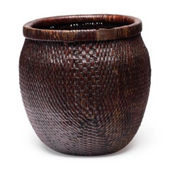 Cesta china antigua de lacado rojo, principios del siglo XX