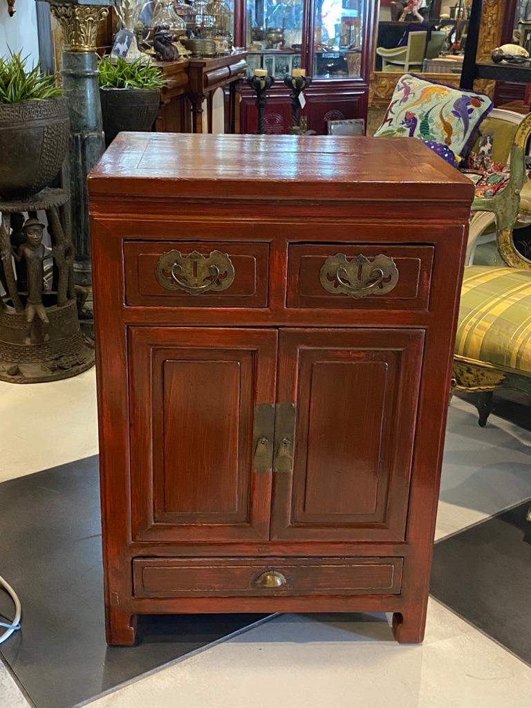 Antique Chinese Red Lacquered Hat Cabinet In Good Condition In Sarasota, FL