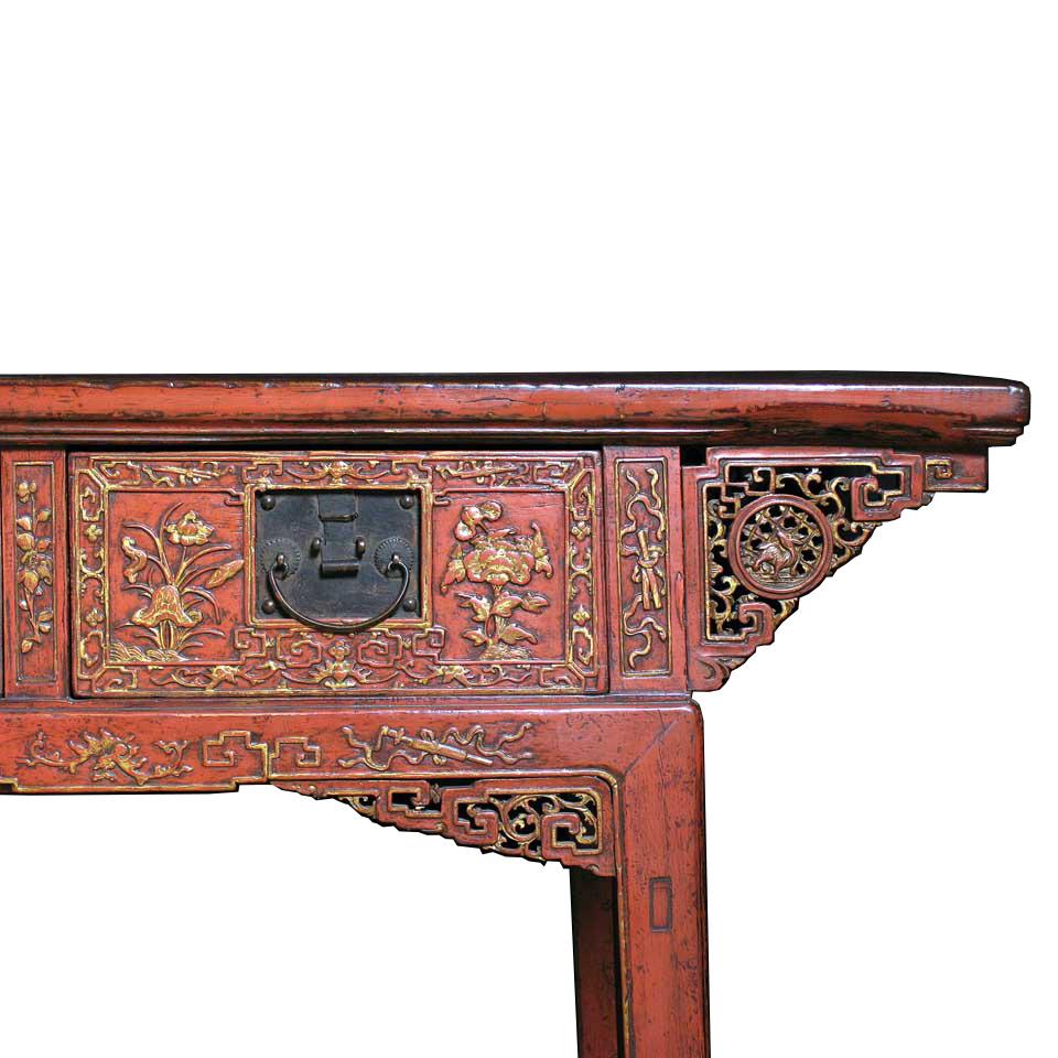 Antiker chinesischer rot lackierter Maltisch (Geschnitzt) im Angebot