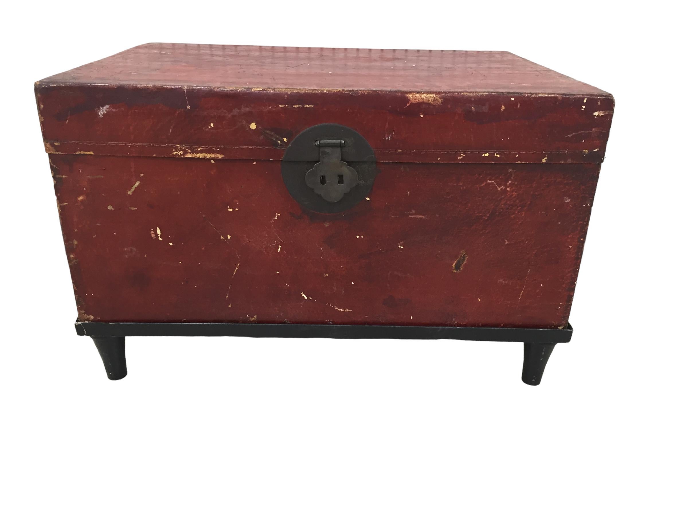 Antique Chinese Red Leather Trunk on Stand For Sale 5