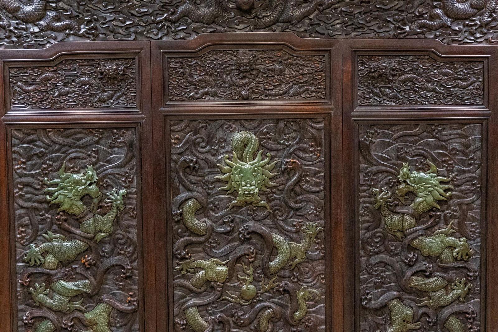 Antique Chinese Relief/Carved Screen in Solid Wood & Jade, 135w x 105h For Sale 6