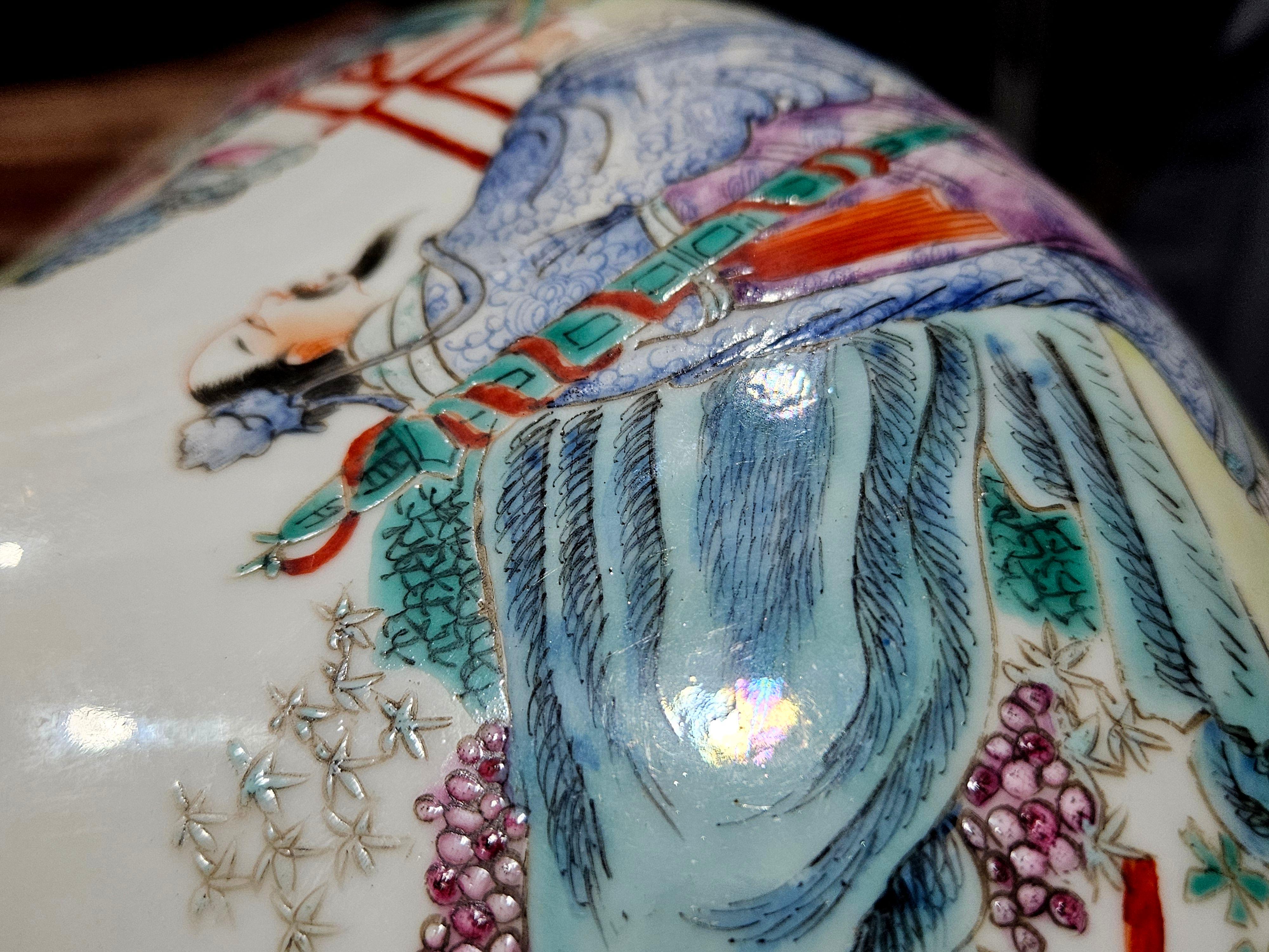 Vase ancien en famille verte de la République de Chine en vente 4