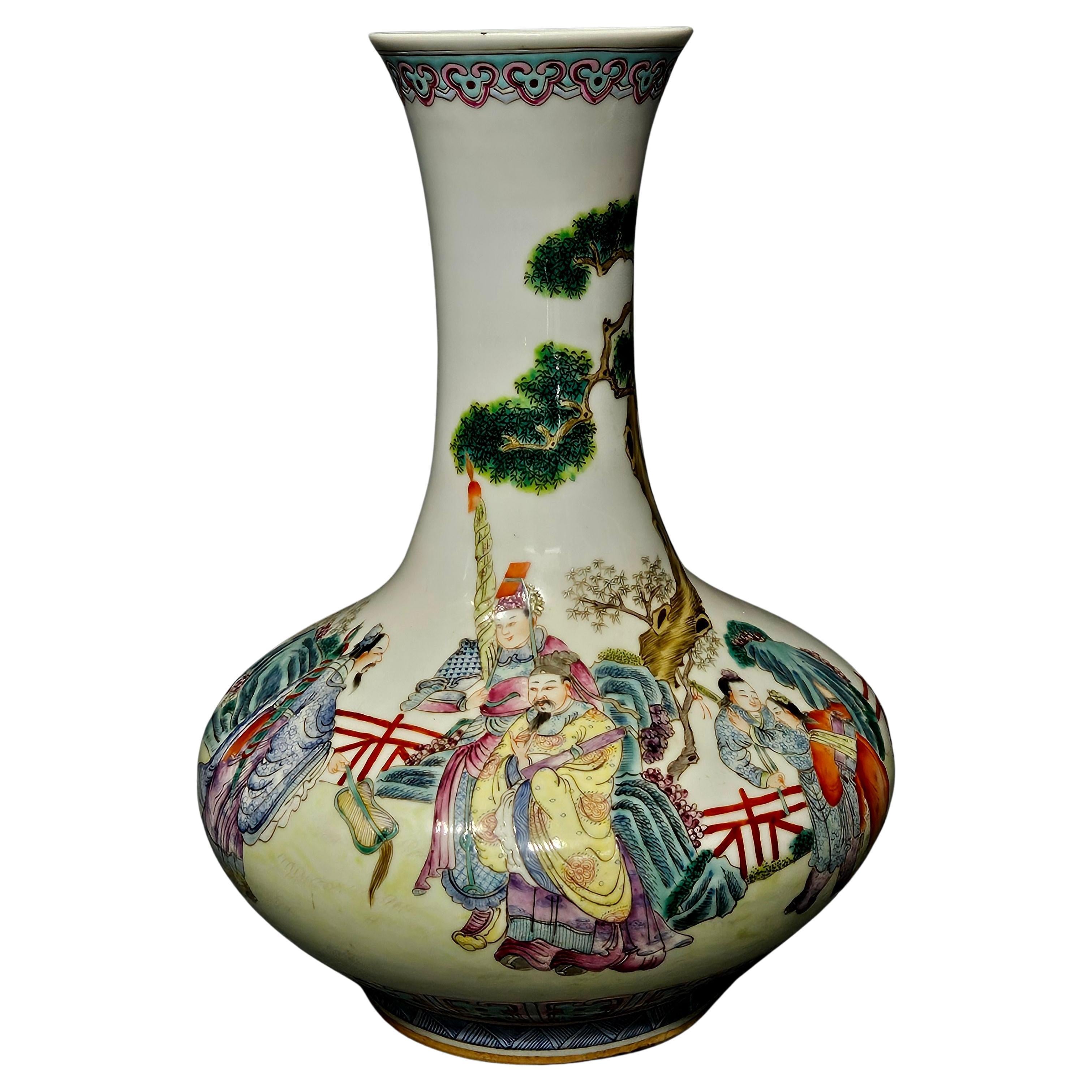Vase ancien en famille verte de la République de Chine en vente