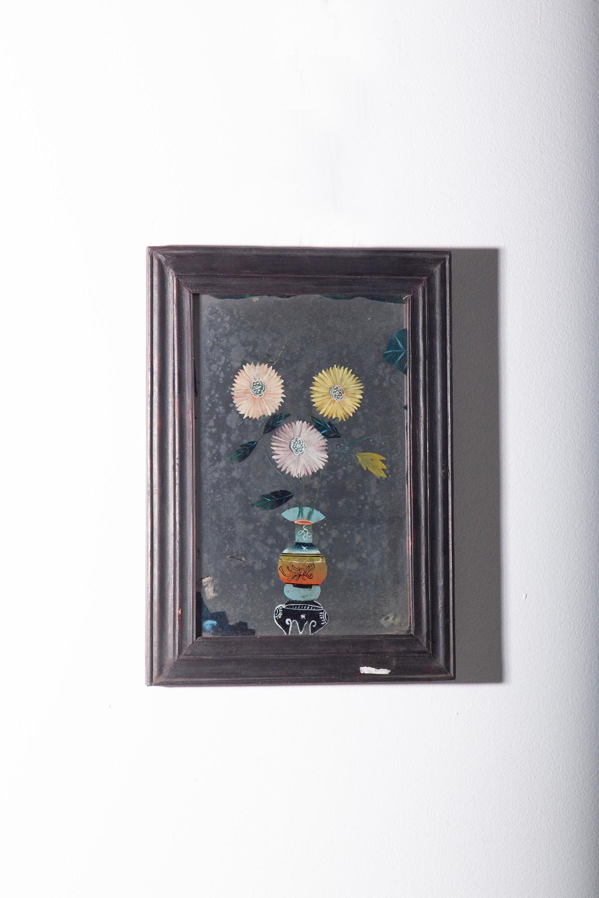 Antique Chinese reverse glass painting with vase and flowers In Good Condition For Sale In Milano, IT