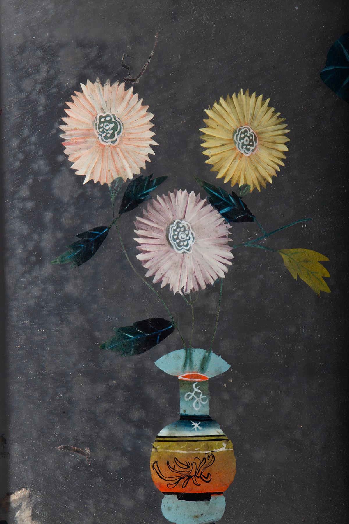 Antique Chinese reverse glass painting with vase and flowers For Sale 1