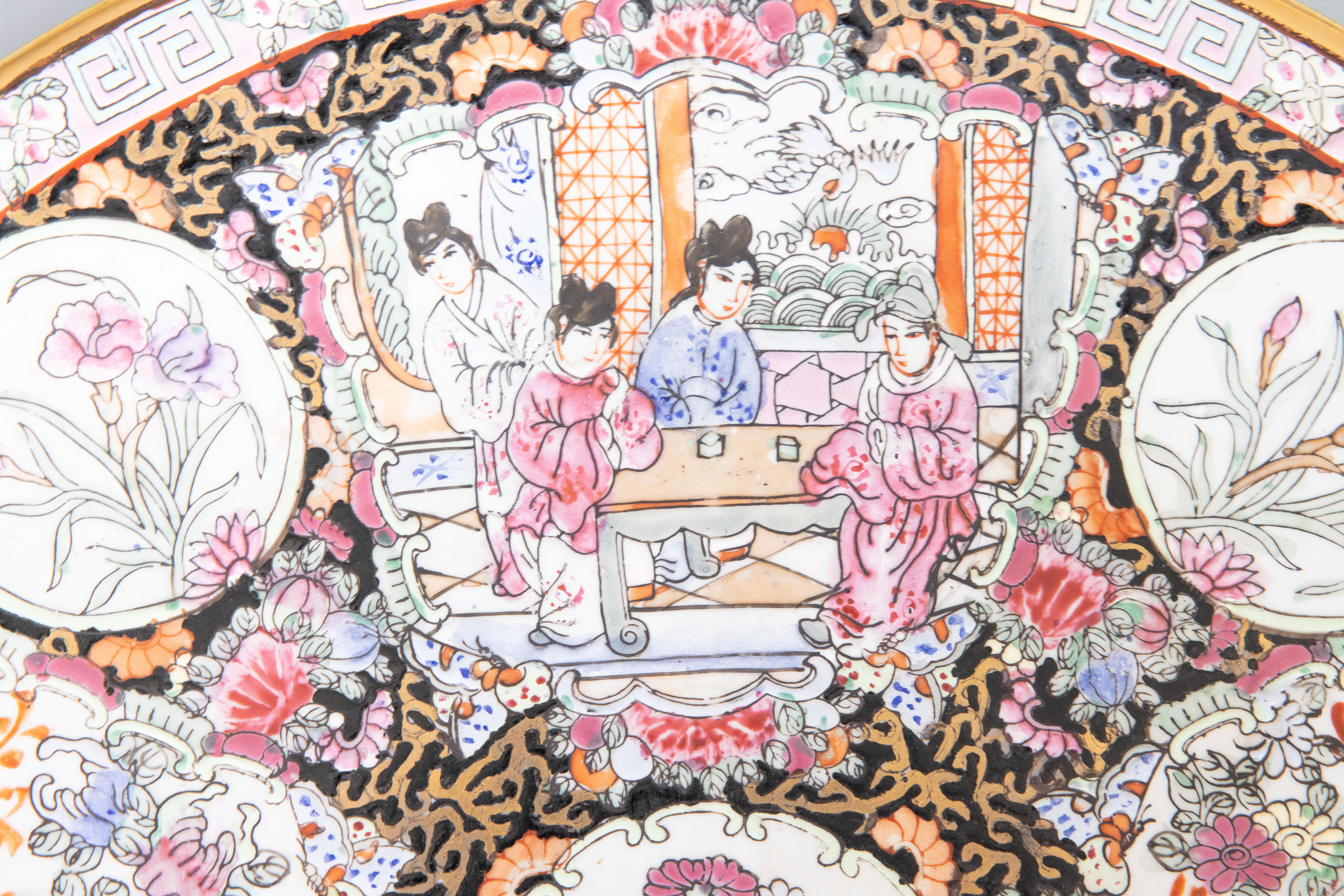 Chinese Export Antique Chinese Rose Medallion Famille Rose Porcelain Charger For Sale