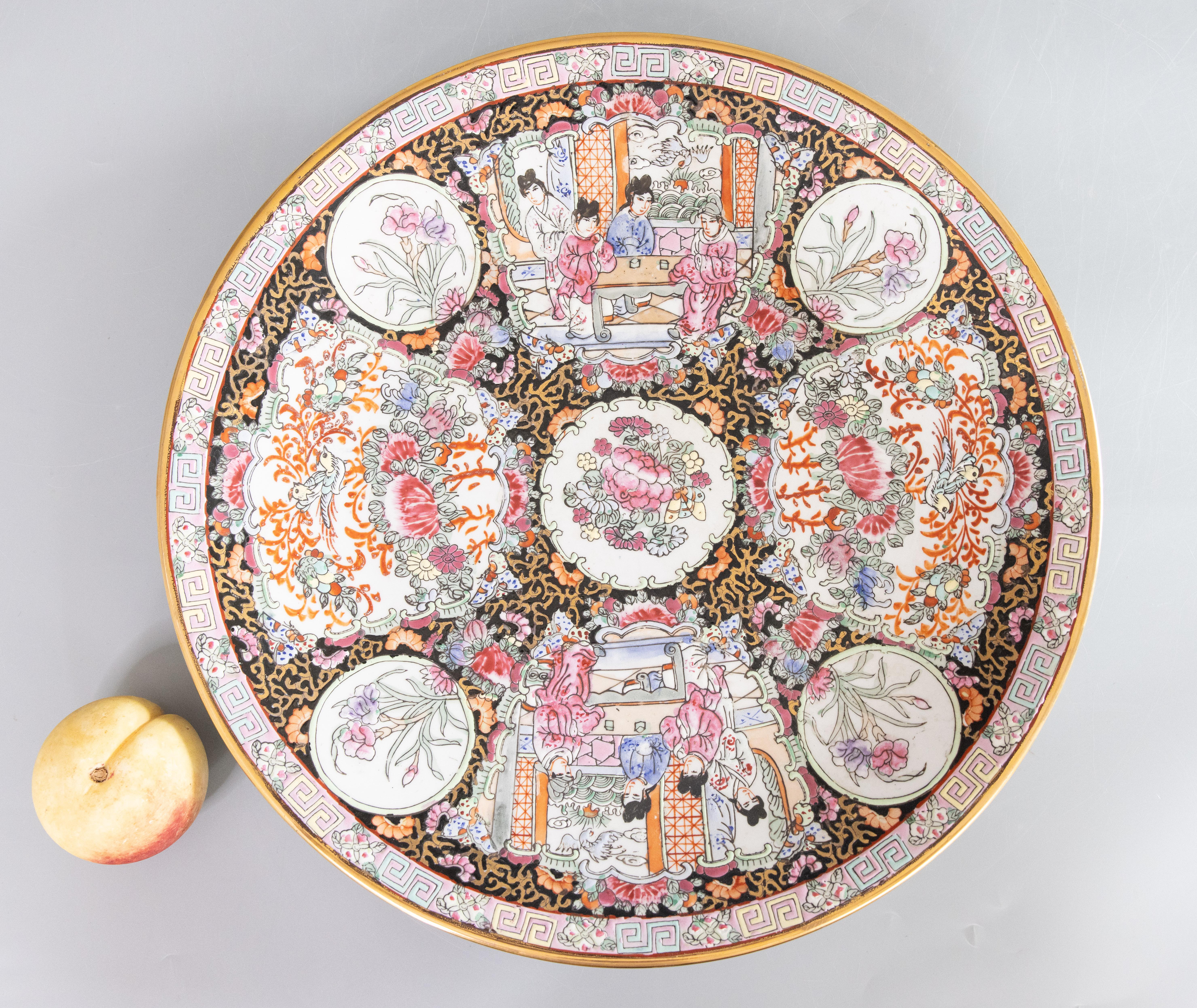 Antique Chinese Rose Medallion Famille Rose Porcelain Charger For Sale 1