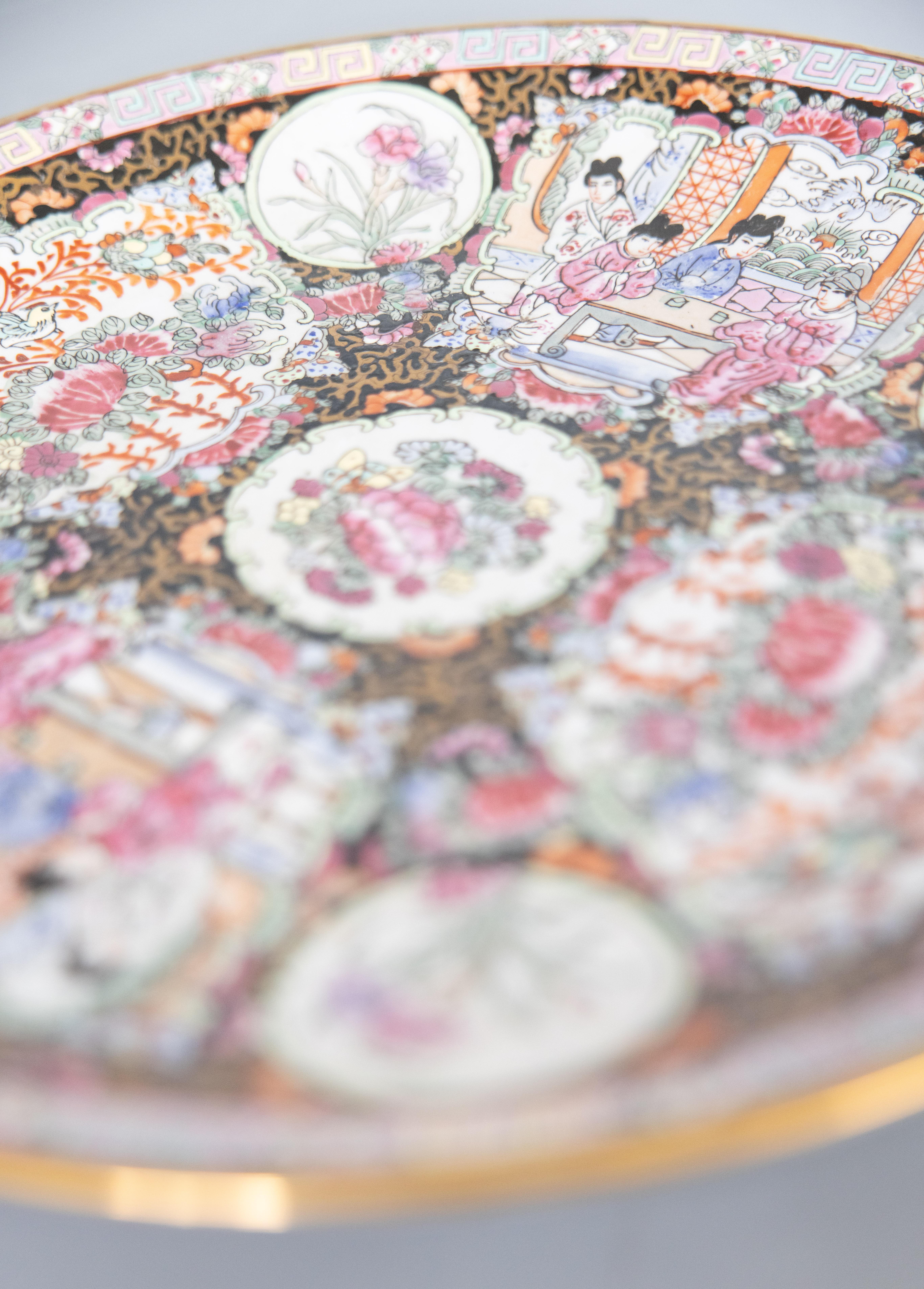 Antique Chinese Rose Medallion Famille Rose Porcelain Charger For Sale 2