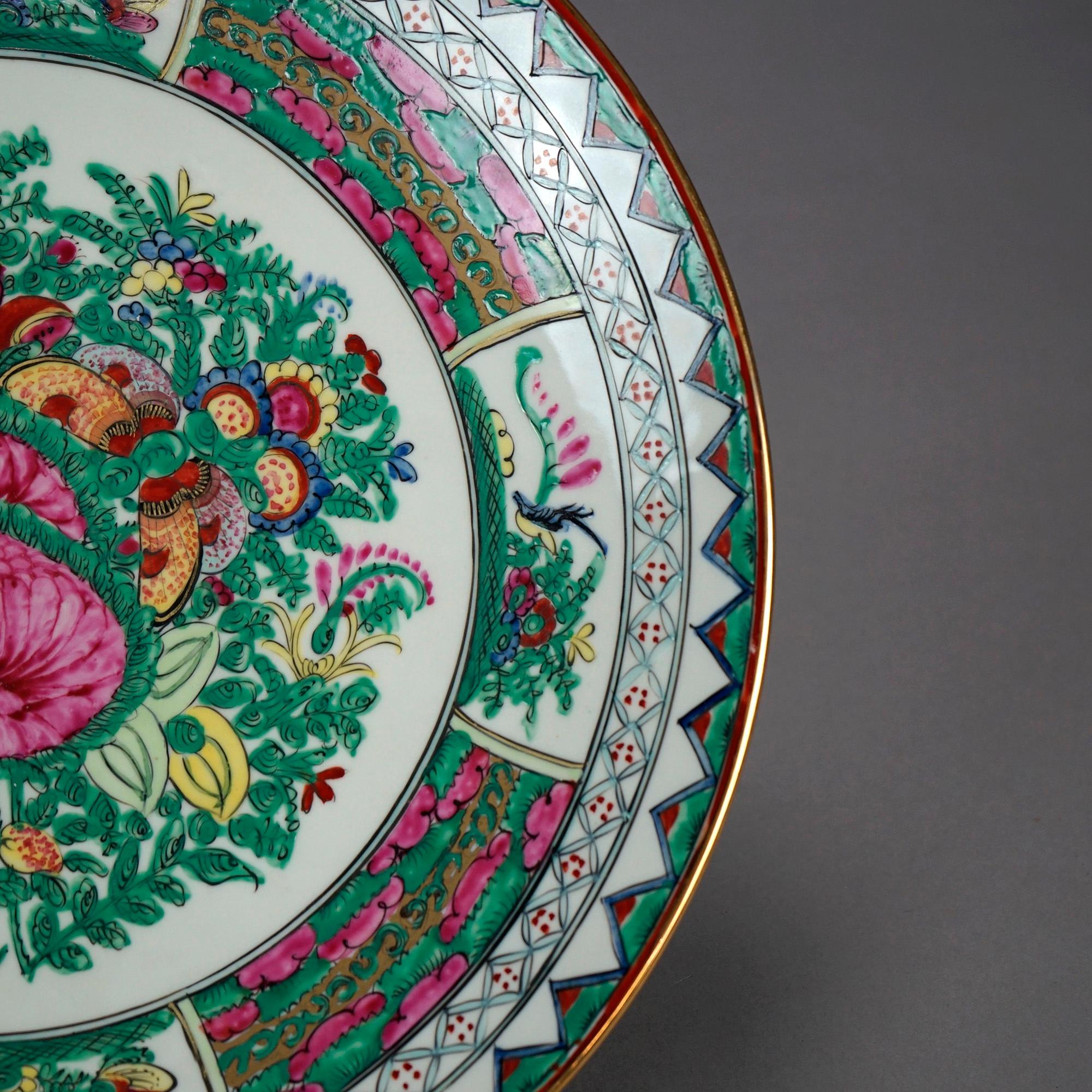 Antique Chinese Rose Medallion Porcelain Charger, circa 1920 In Good Condition For Sale In Big Flats, NY