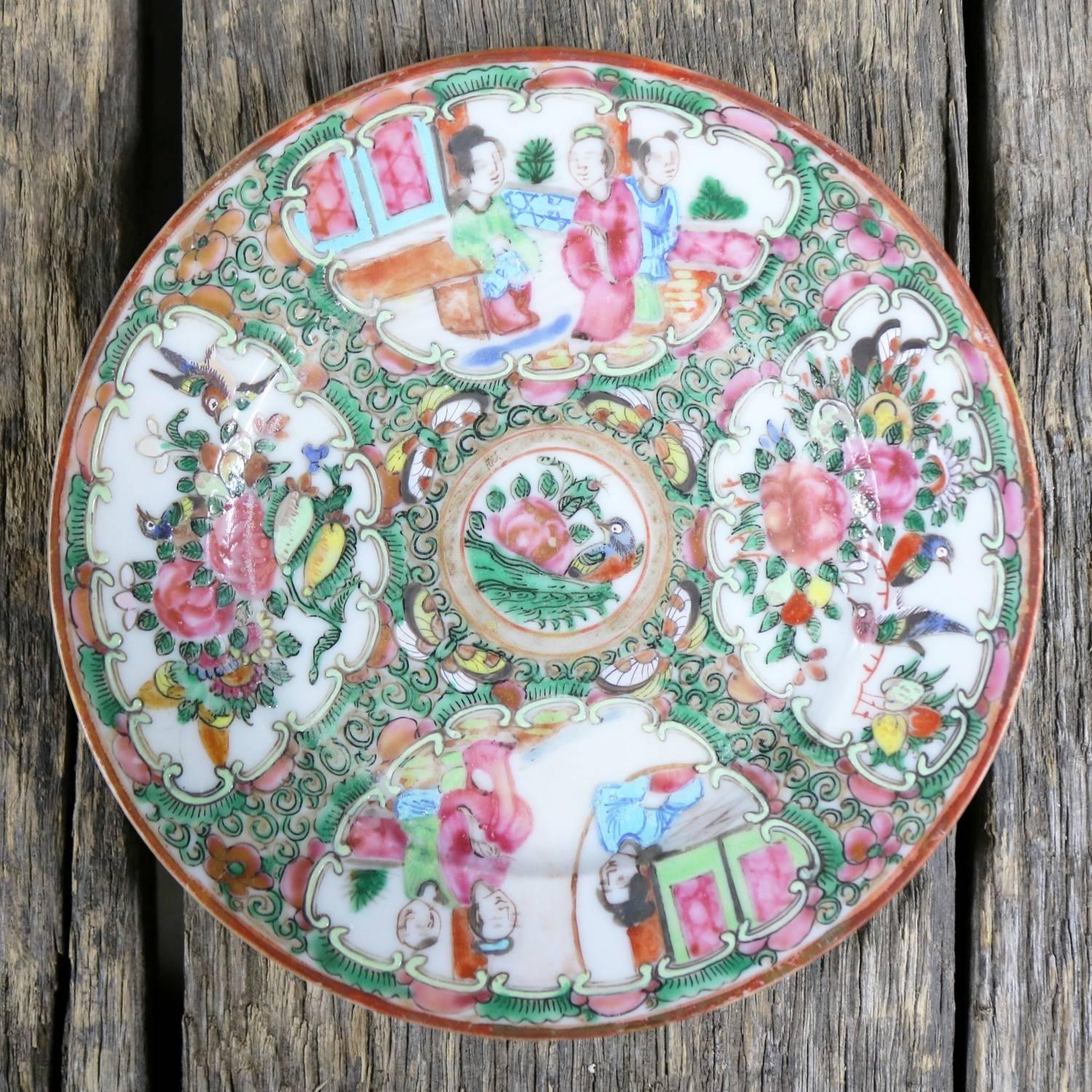 Antique Chinese Rose Medallion Porcelain Plates Set of Four 1
