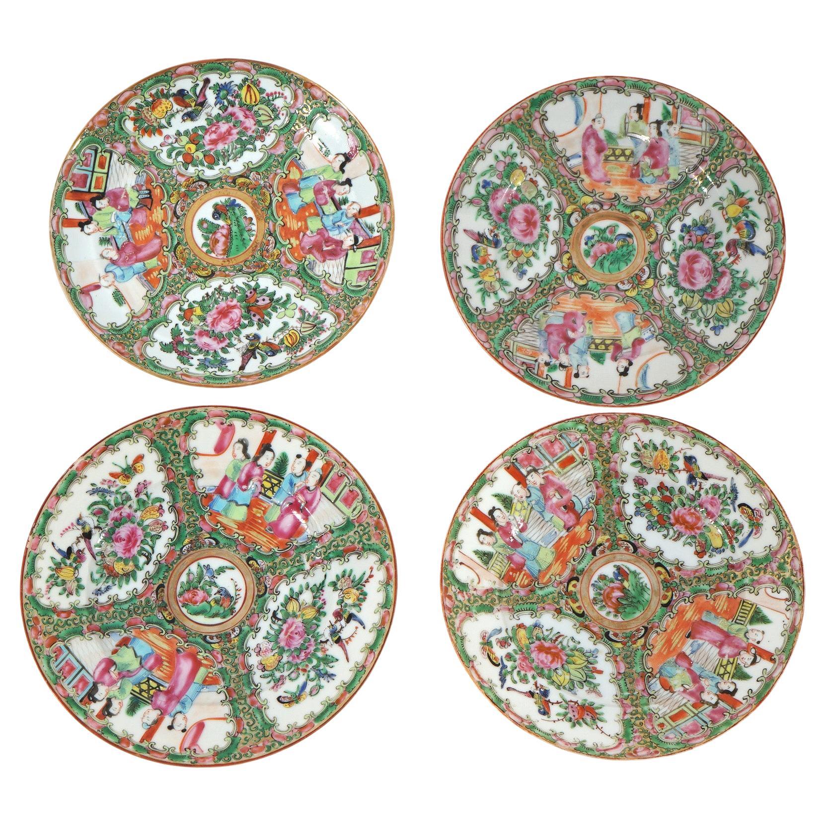 Anciennes assiettes en porcelaine chinoises à médaillons de roses avec jardins et personnages C1900 en vente