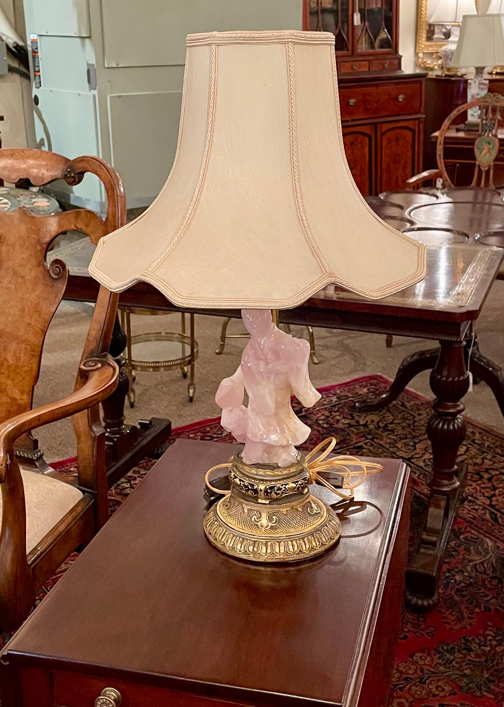 Antique Chinese Rose Quartz Figure Table Lamp on Carved Giltwood Base Circa 1900 For Sale 4