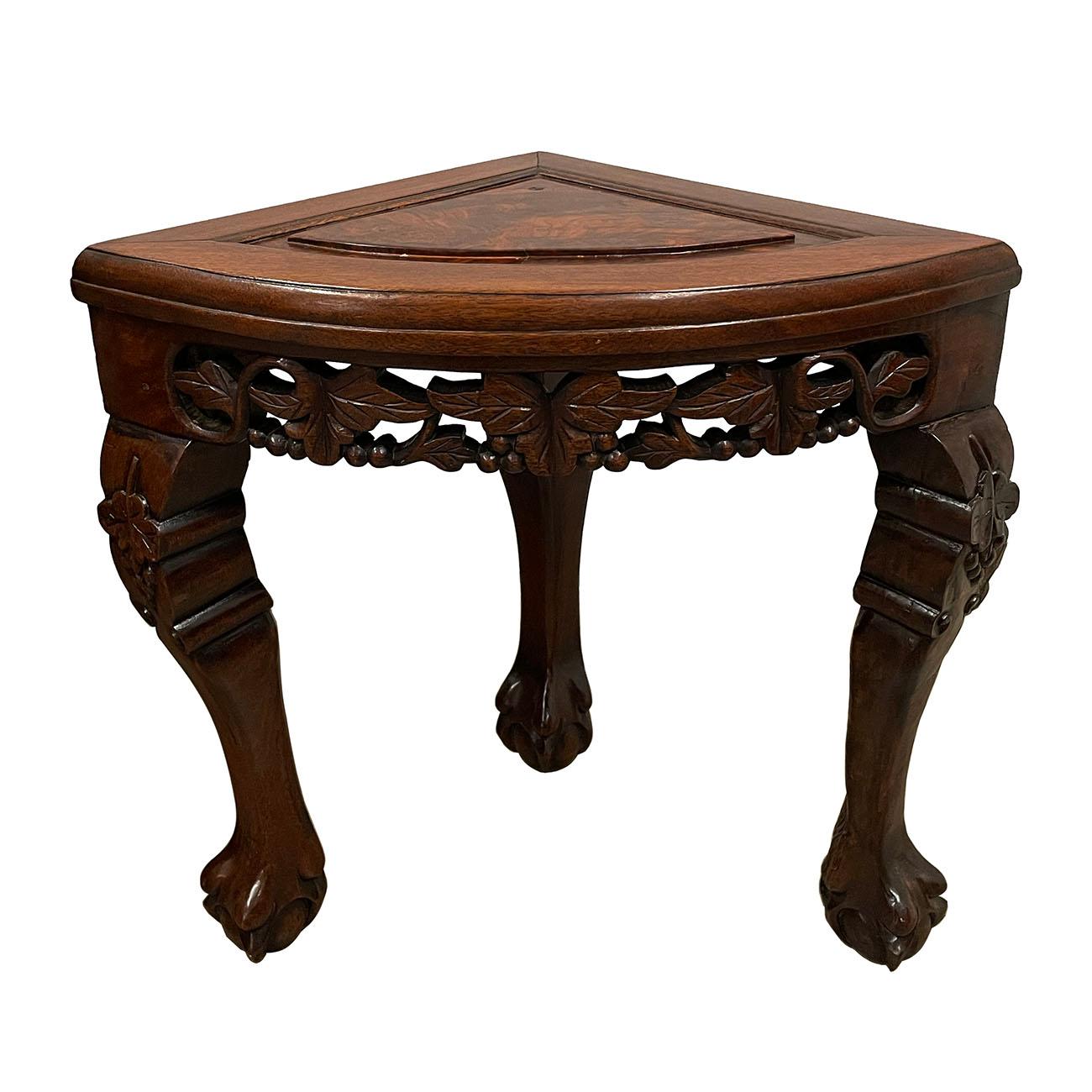 Early 20th Century Antique Chinese Rosewood with Burl Wood Top Coffee Table and 4 Nesting stools For Sale