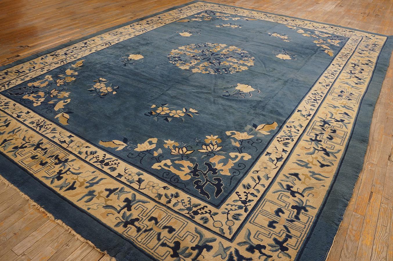 Tapis chinois d'antiquités Bon état - En vente à New York, NY