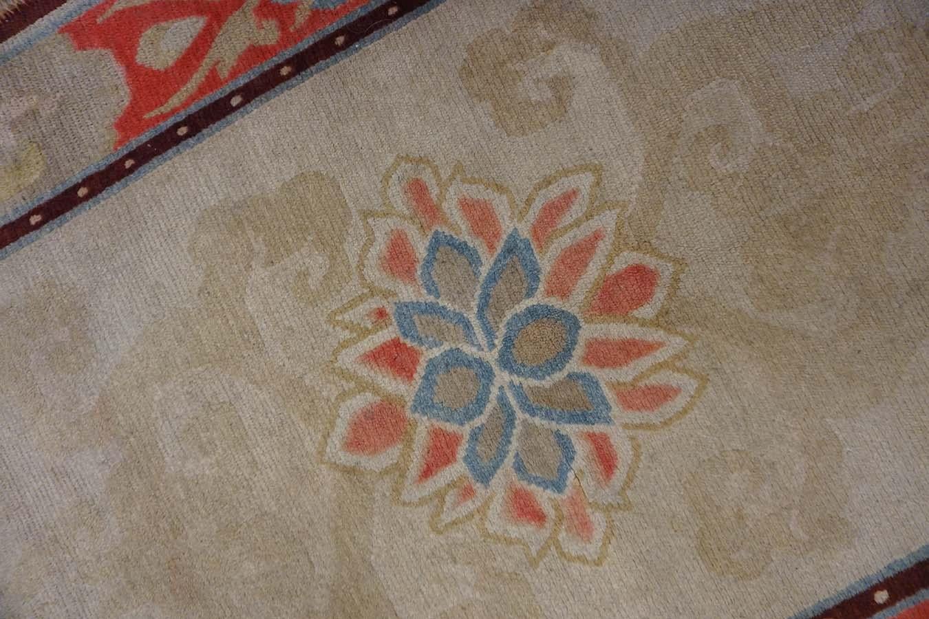 Laine Tapis tibétain chinois du début du 20e siècle (d'environ 3' x 6' - 90 x 183) en vente