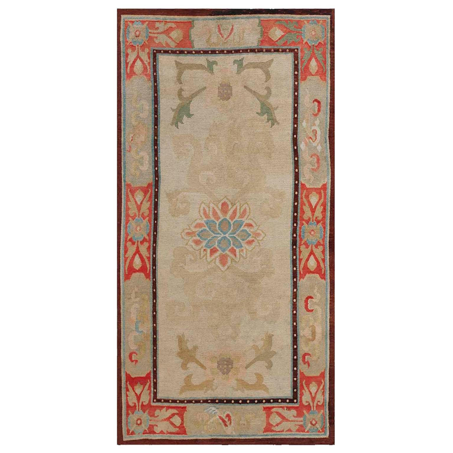 Early 20th Century Chinese Tibetan Carpet ( 3' x 6' - 90 x 183 )  For Sale