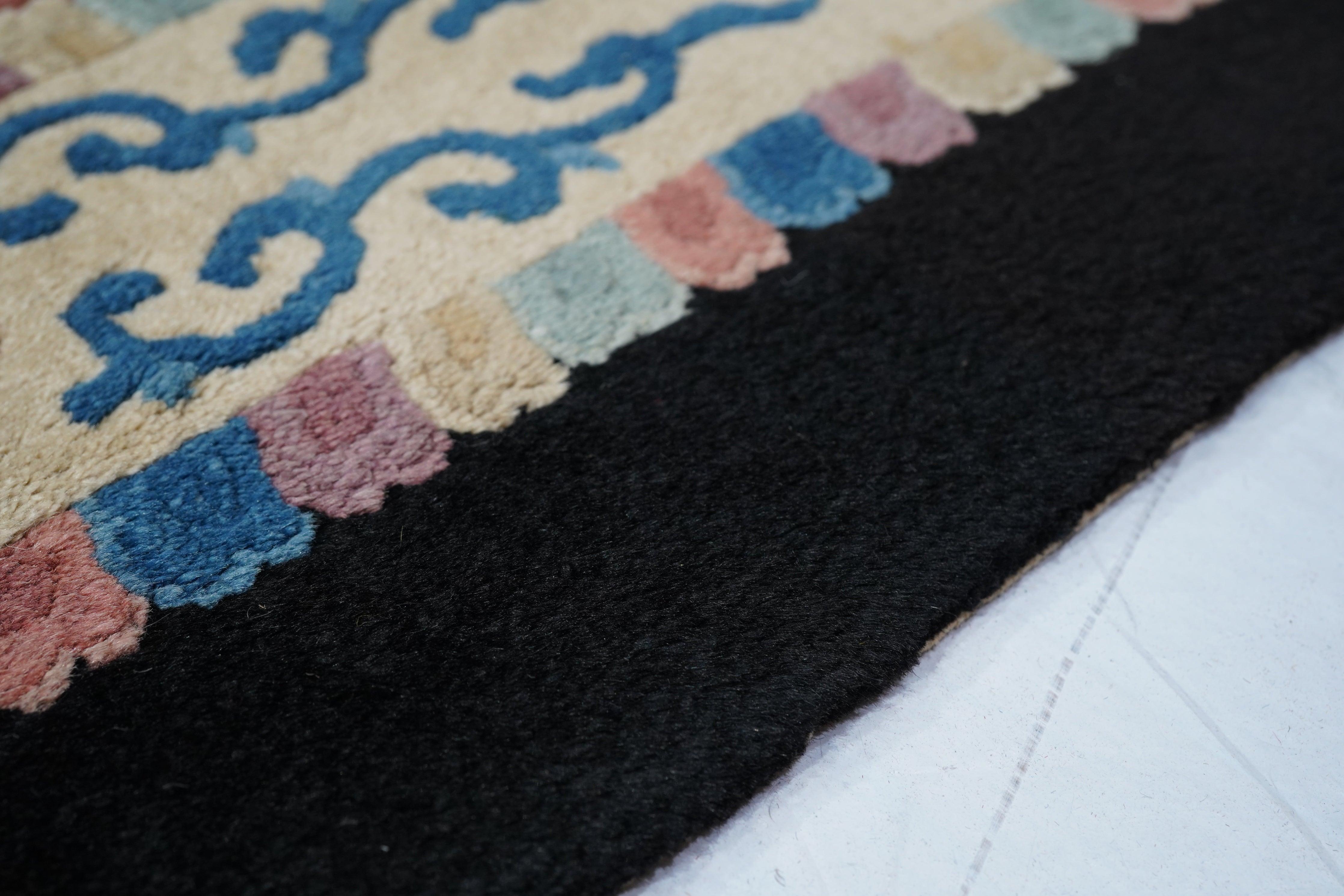 20th Century Antique Chinese Rug 5'2'' x 7'10'' For Sale