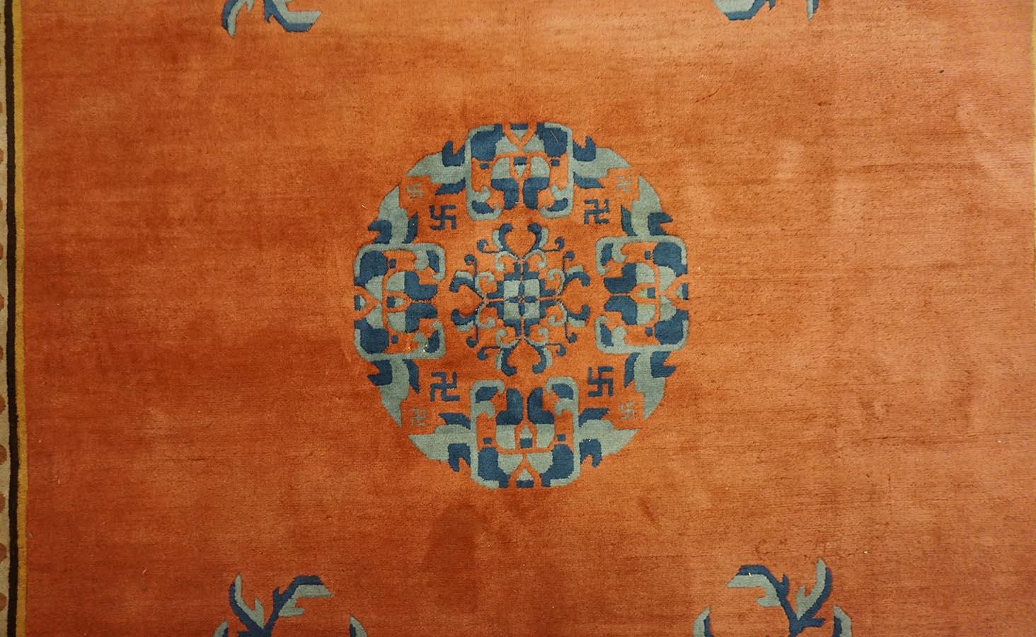 Early 20th Century Chinese Carpet ( 7'7