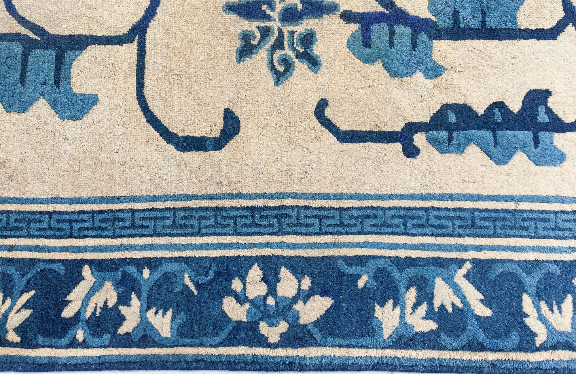 Laine Tapis chinois ancien Doris Leslie Blau en vente