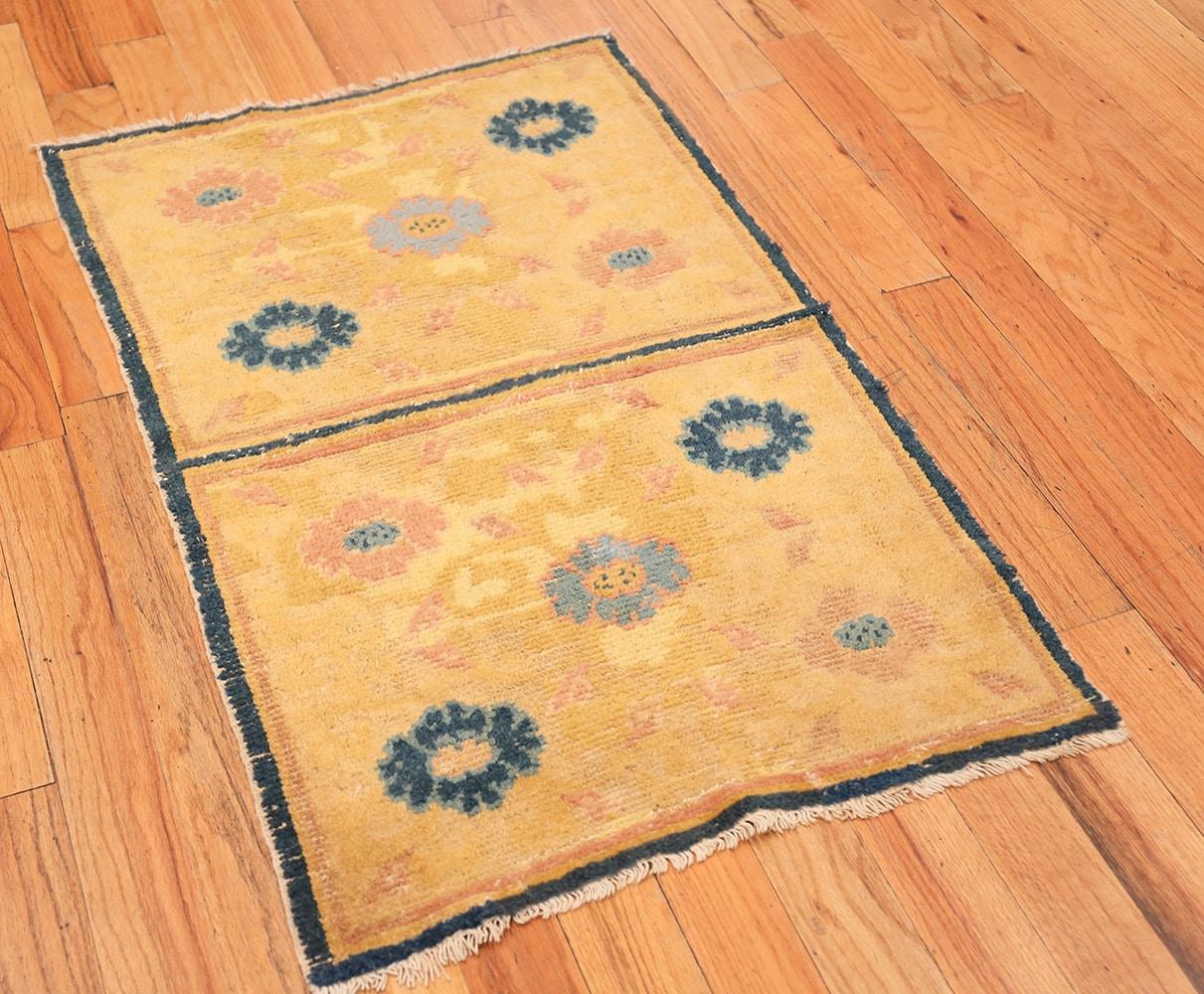 Chinese Chippendale Antique Chinese Rug. Size: 2 ft 3 in x 3 ft 9 in (0.69 m x 1.14 m)