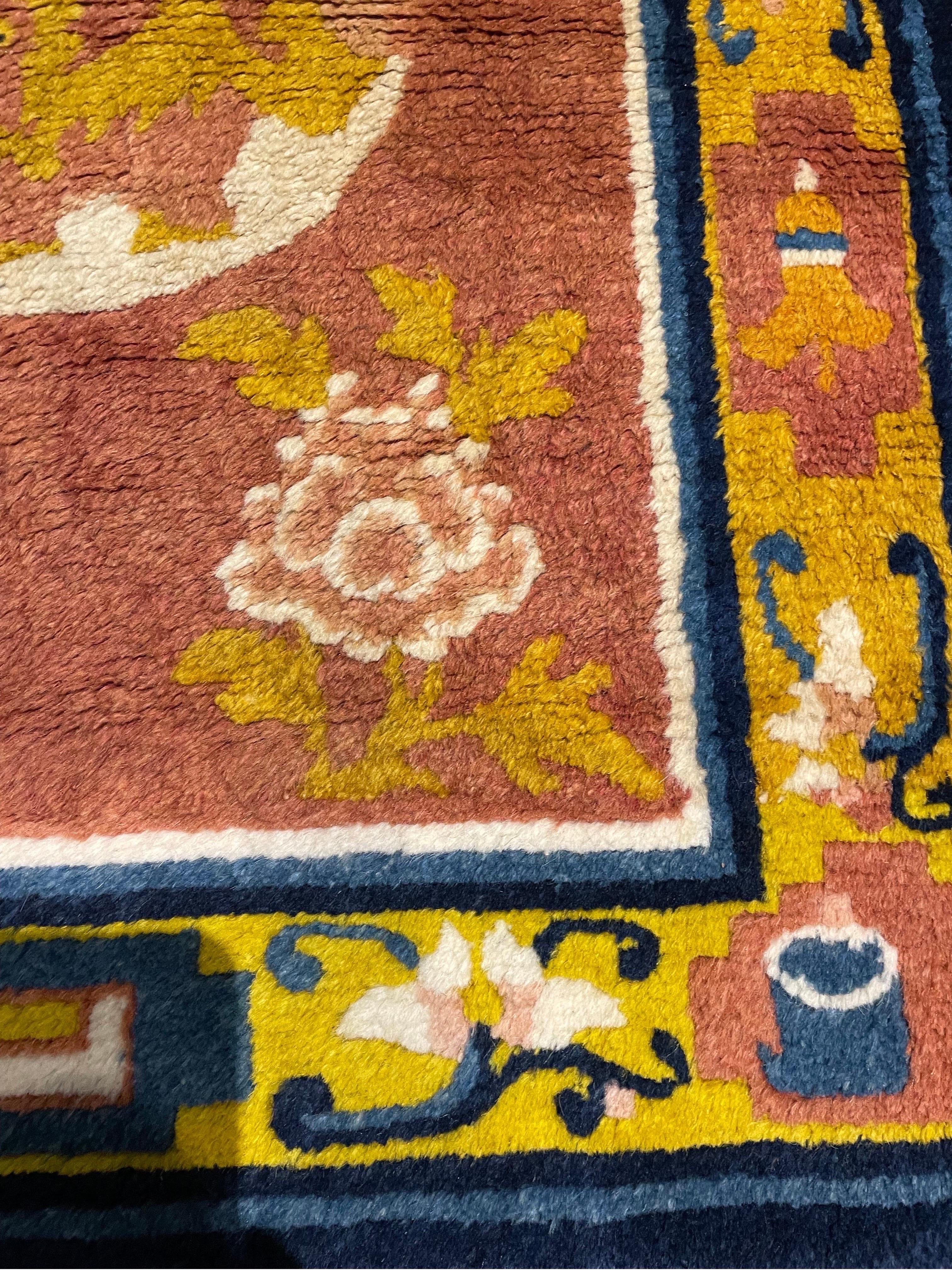 Antique Chinese Rug In Excellent Condition For Sale In Long Island, NY