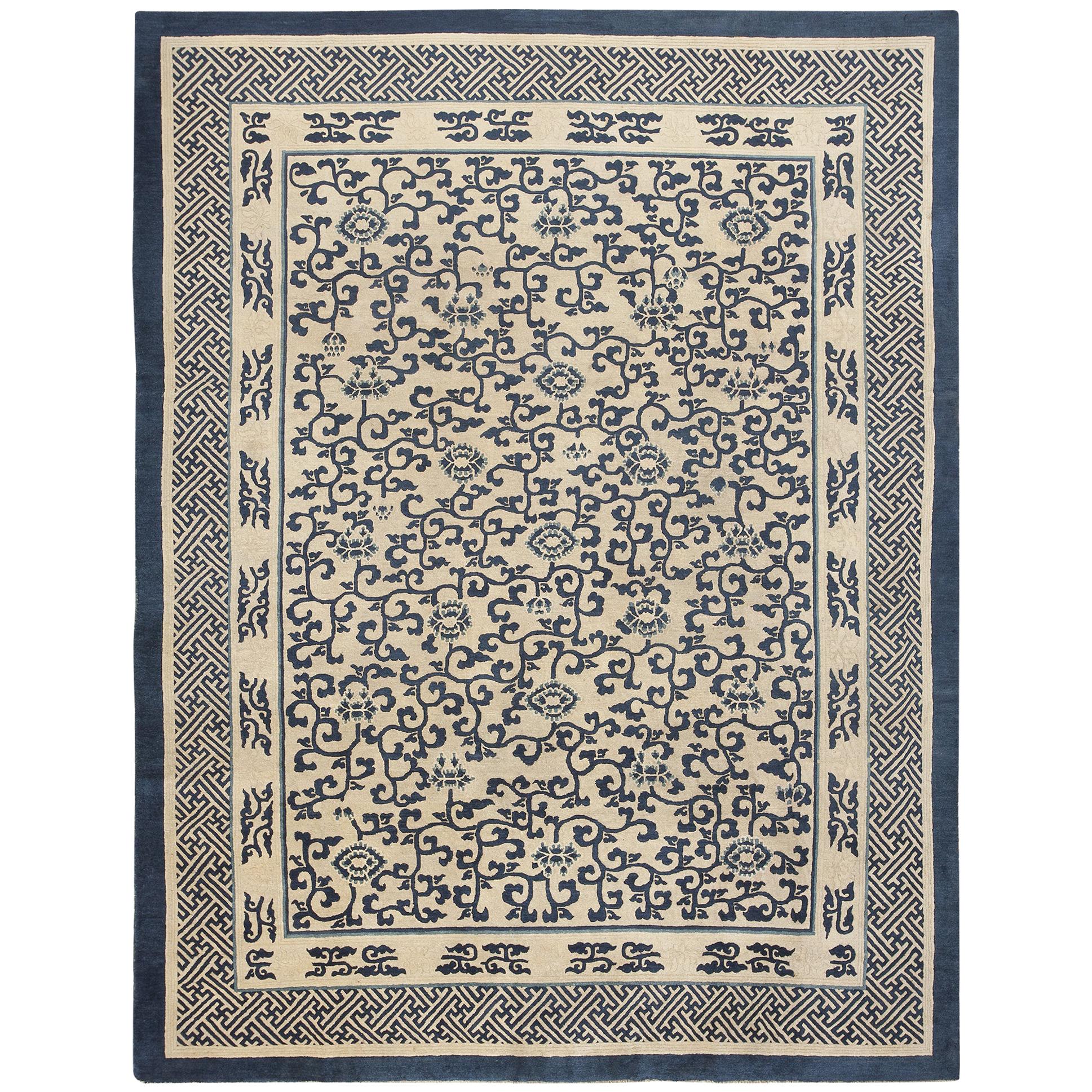 Nazmiyal Collection Antique Chinese Rug. Size: 8 ft 10 in x 11 ft 6 in 