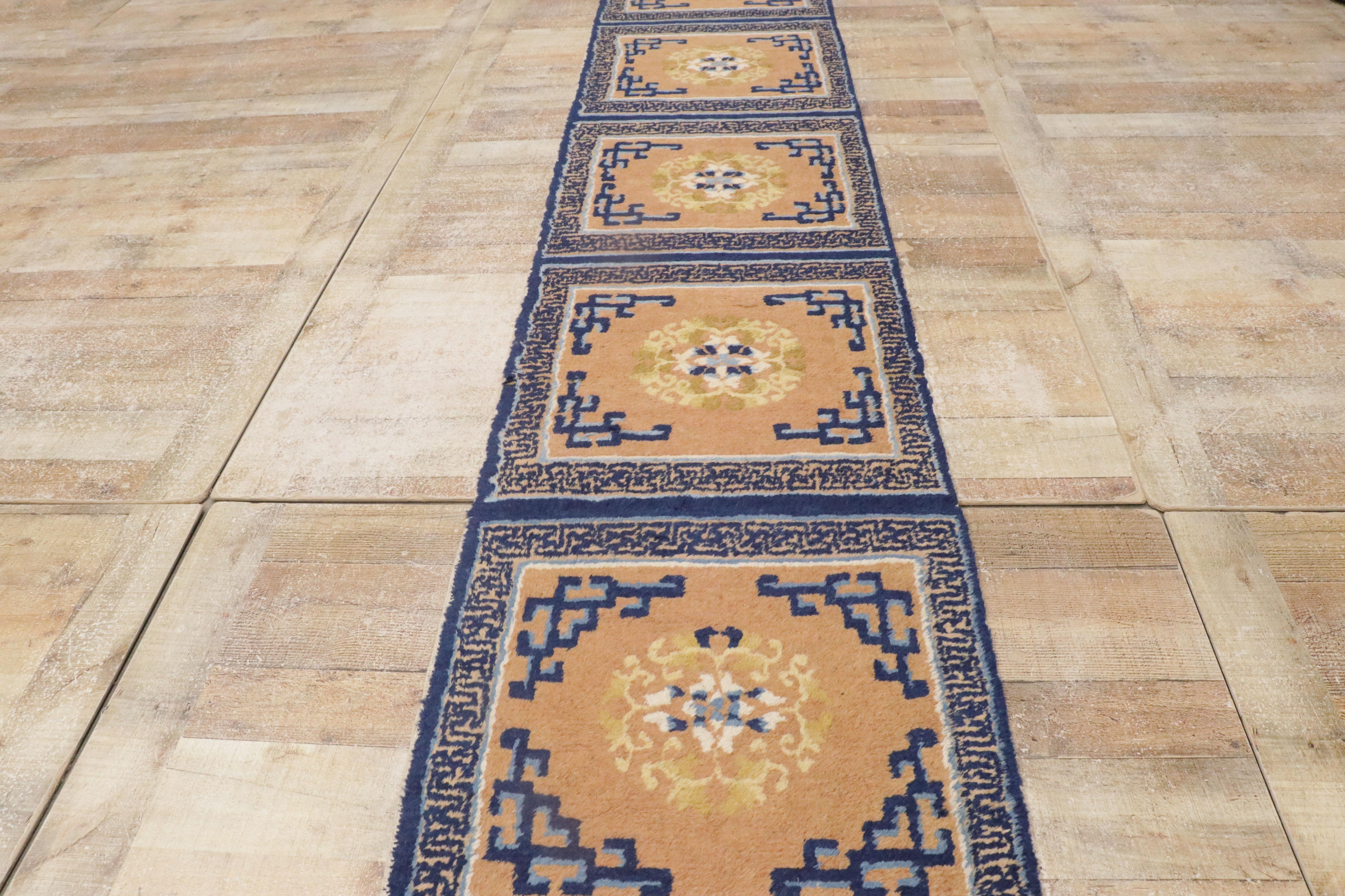 Antique Chinese Rug Ningxia Bench Runner with Traditional Style For Sale 6