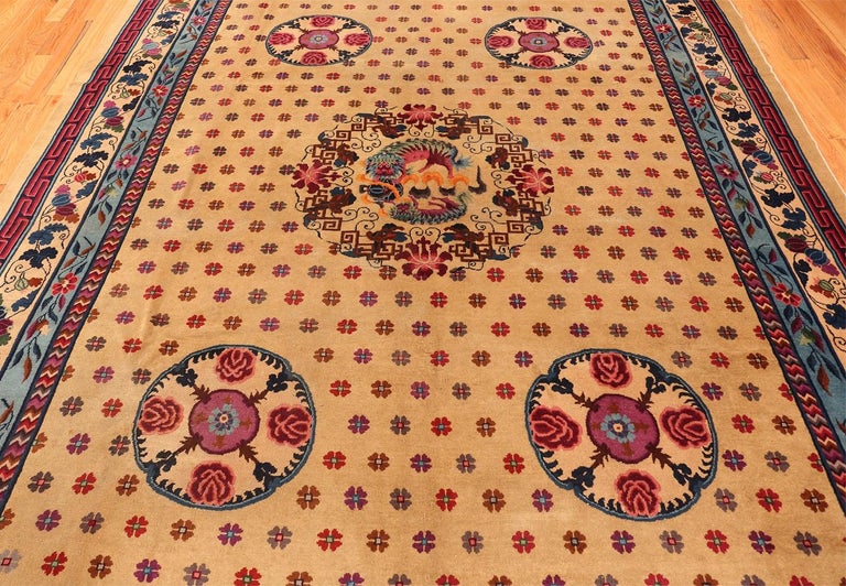 Wool Antique Chinese Rug. Size: 10 ft x 12 ft 6 in (3.05 m x 3.81 m) For Sale