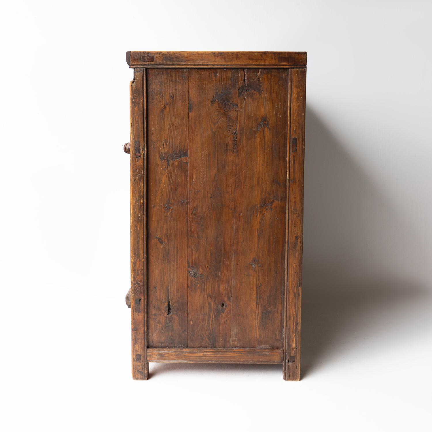 Antique Chinese Rustic Elm Tea Cabinet, Early 20Th Century 1